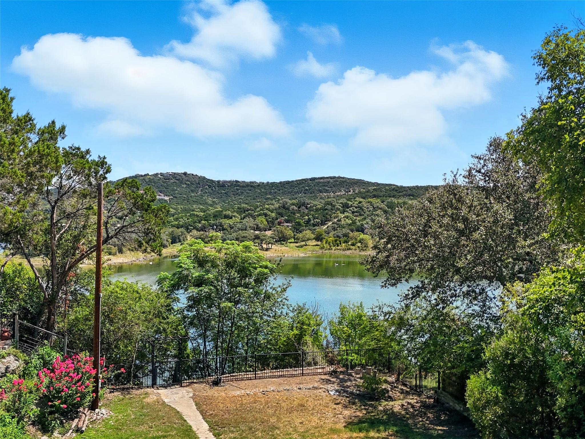 18000 Easy St, Jonestown, TX 78645