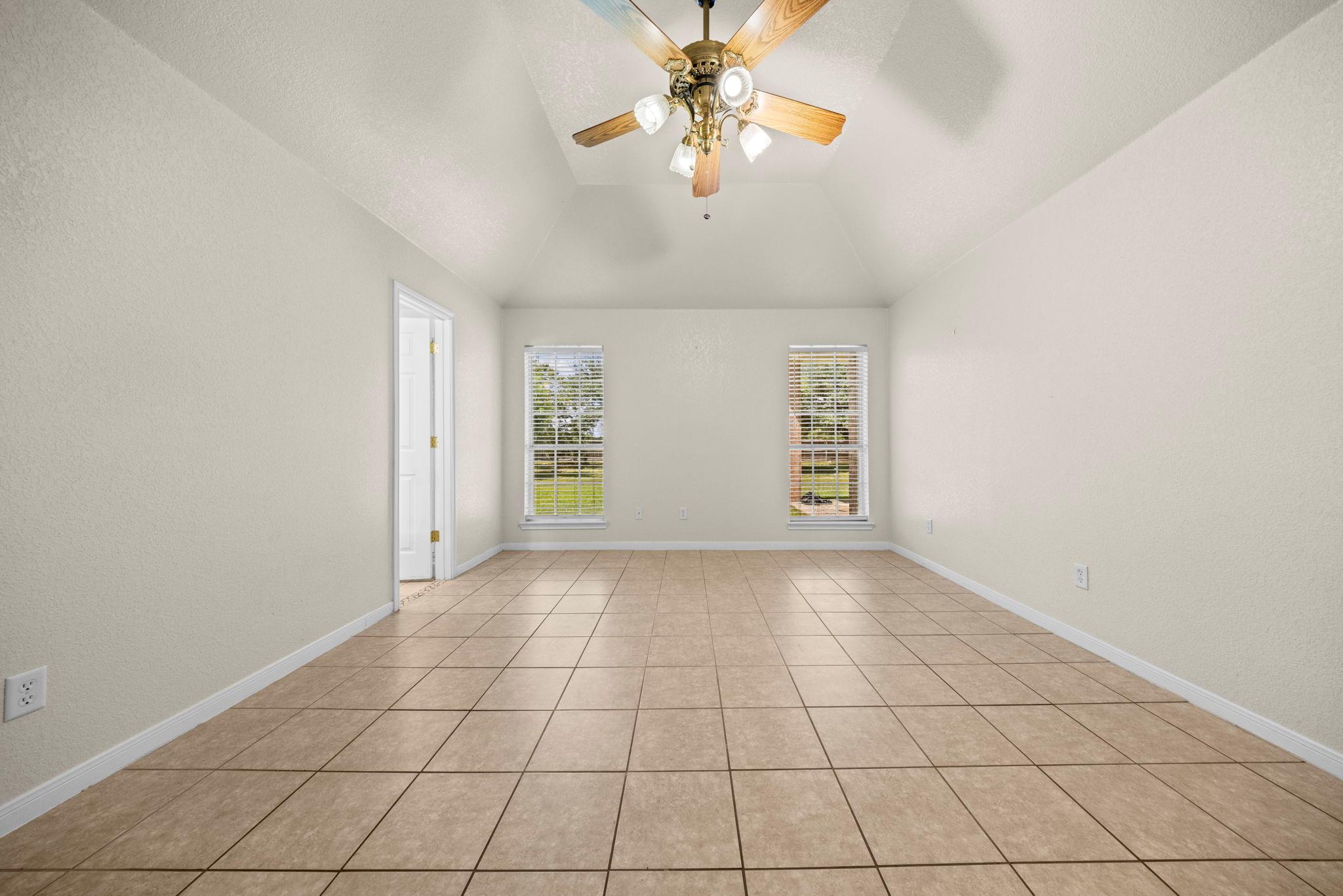 1203 Hummingbird Rd, Killeen, TX 76542