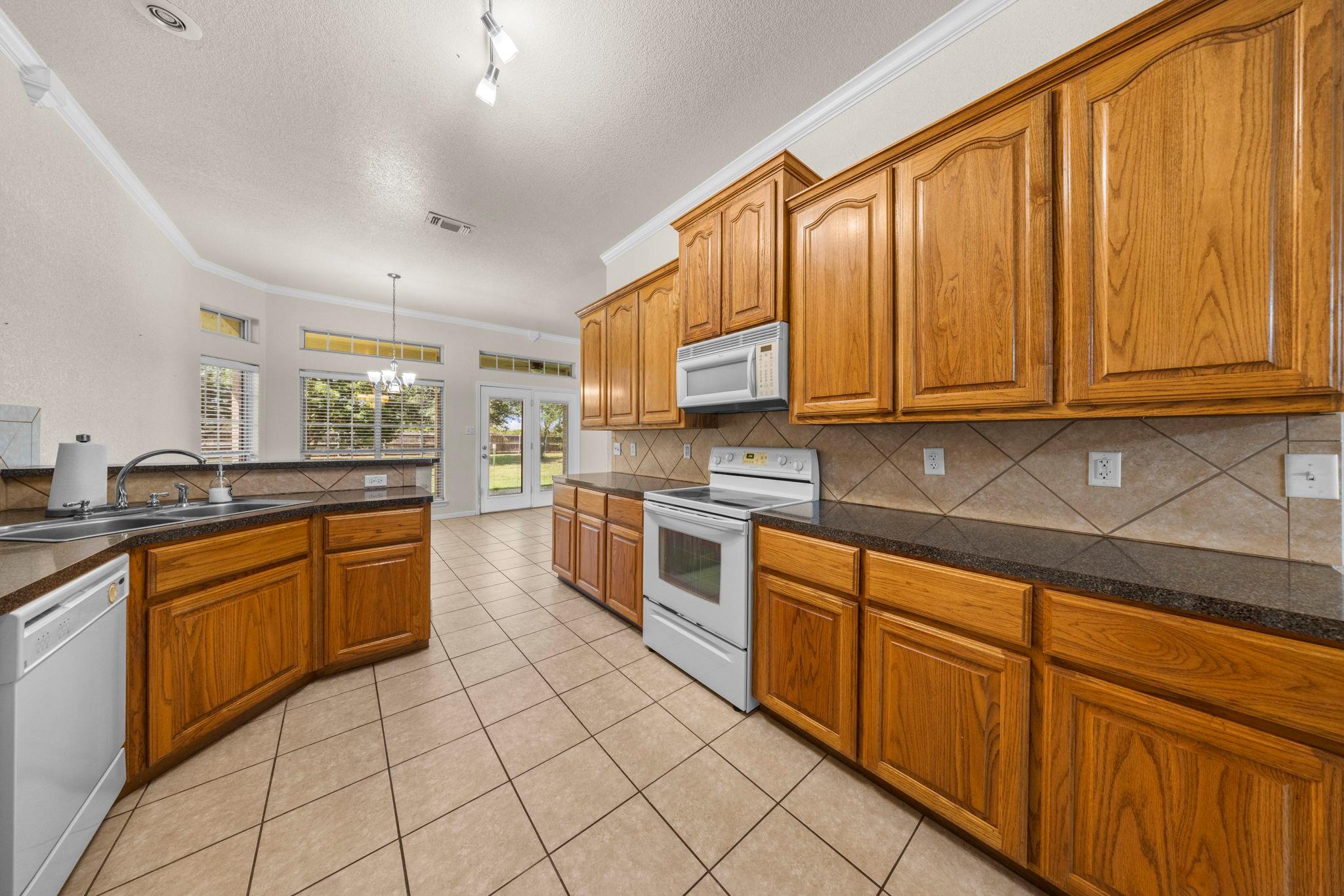 1203 Hummingbird Rd, Killeen, TX 76542