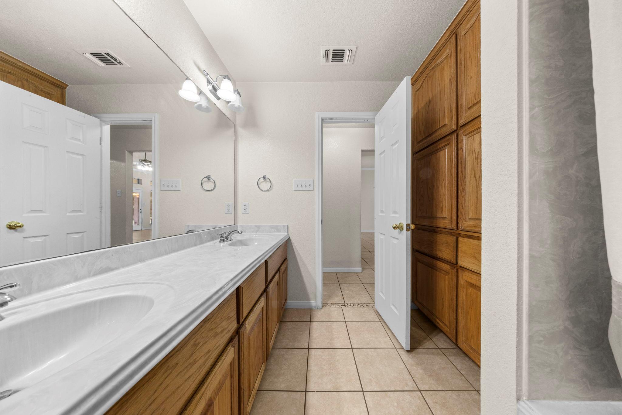 1203 Hummingbird Rd, Killeen, TX 76542