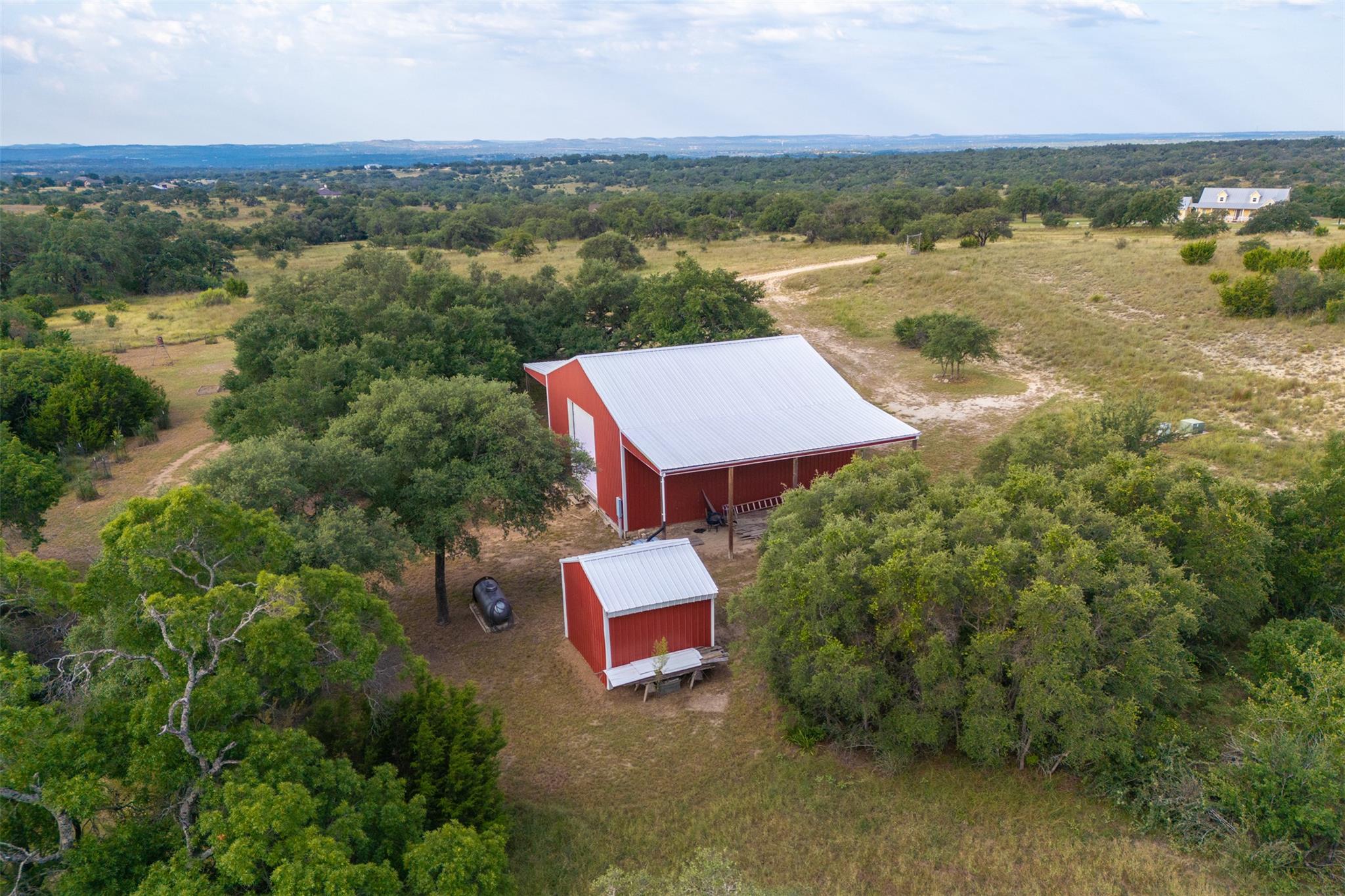 428 Summit Spring Ln, Johnson City, TX 78636