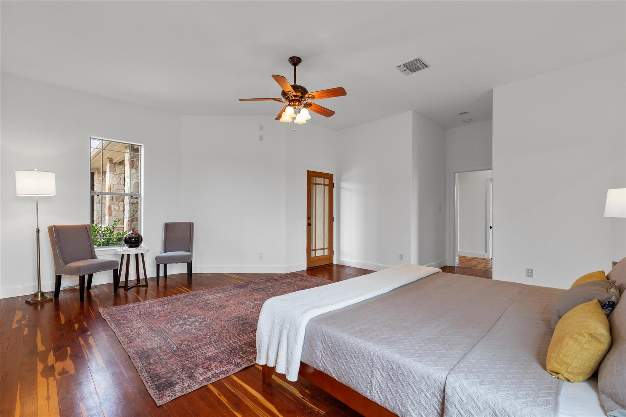 189 Sandy Creek Ranch Dr, Smithville, TX 78957