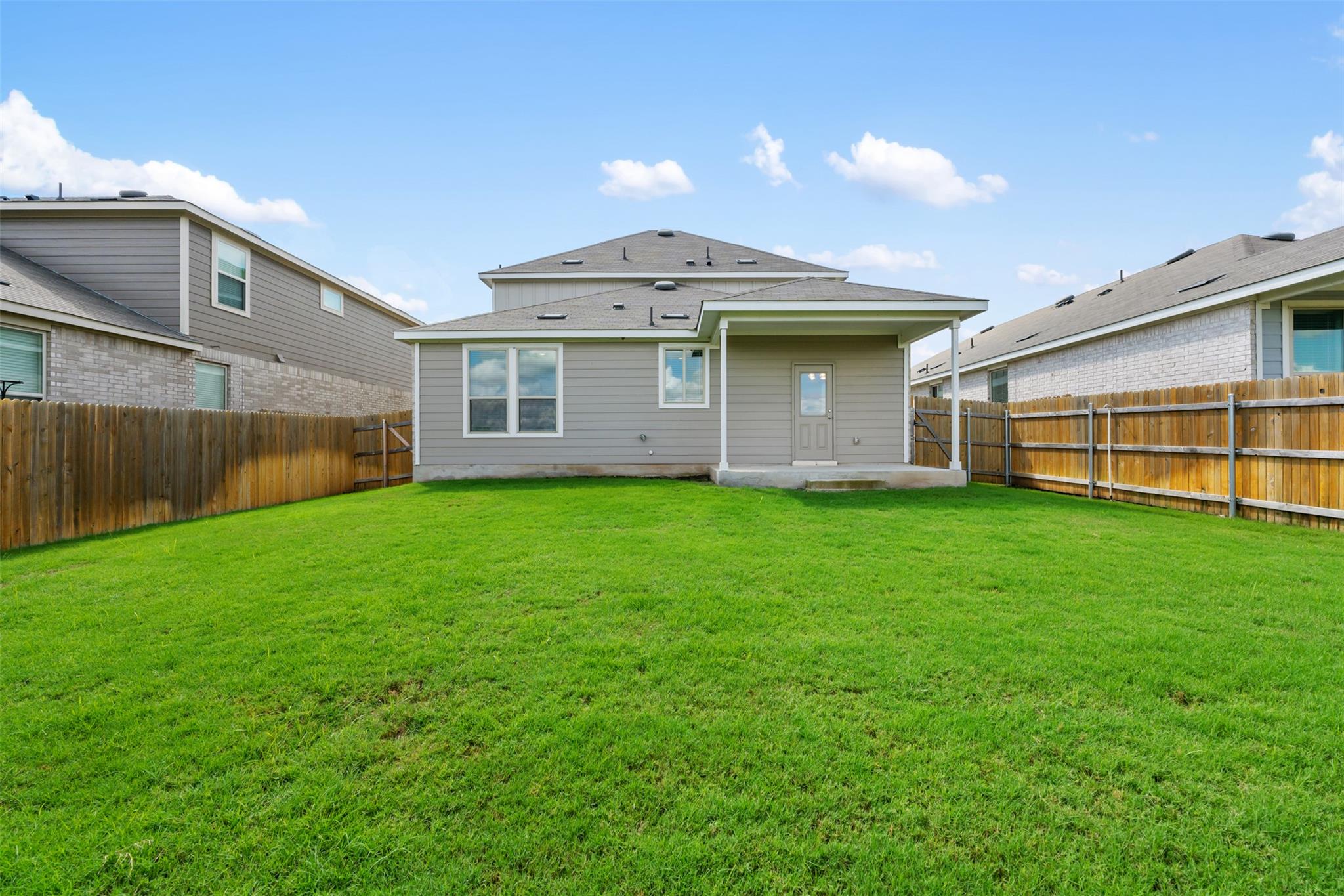 225 Gunther Way, Taylor, TX 76574