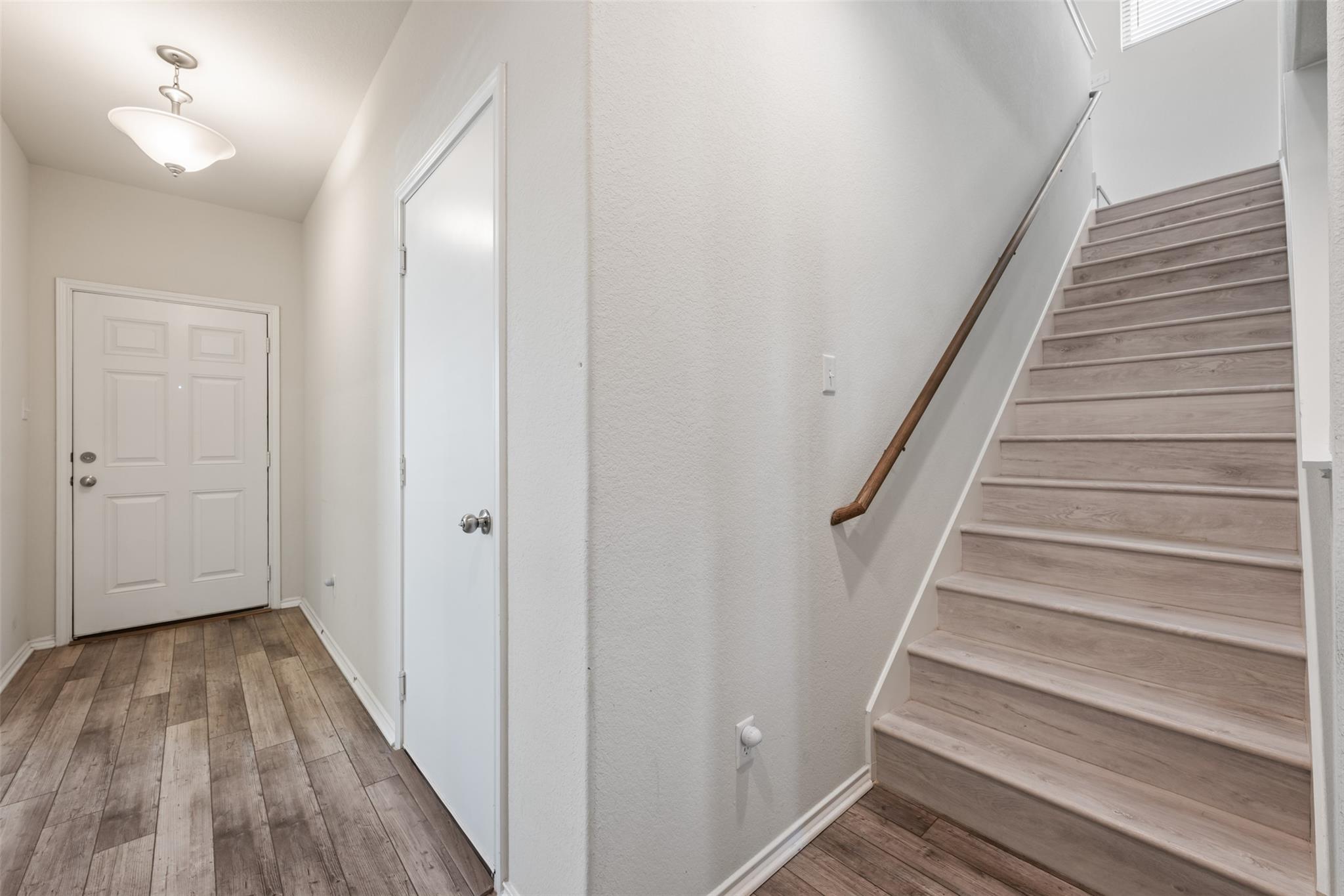 225 Gunther Way, Taylor, TX 76574