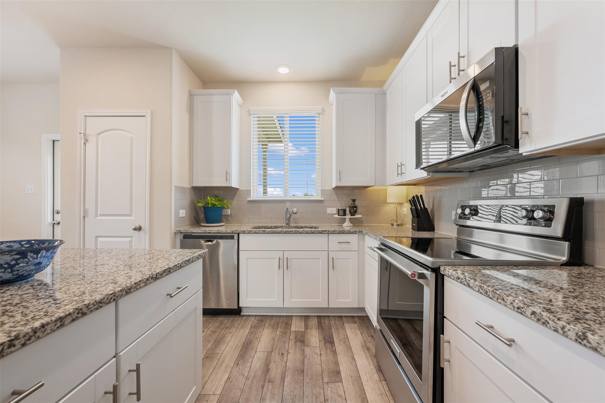 225 Gunther Way, Taylor, TX 76574