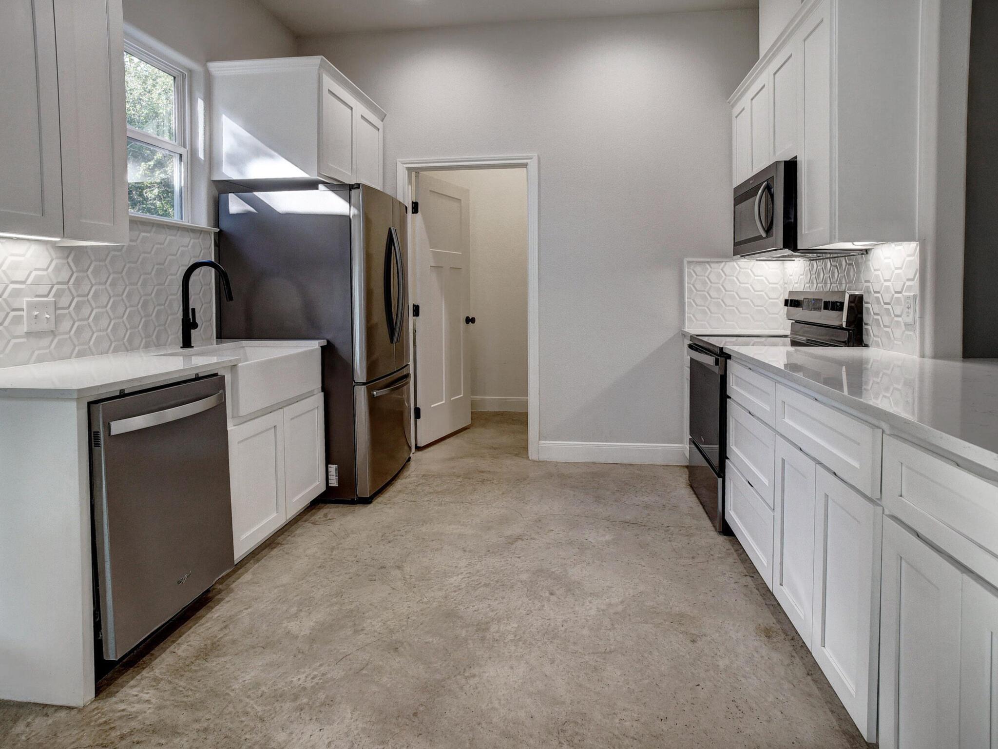 134 Pohakuloa Dr, Bastrop, TX 78602