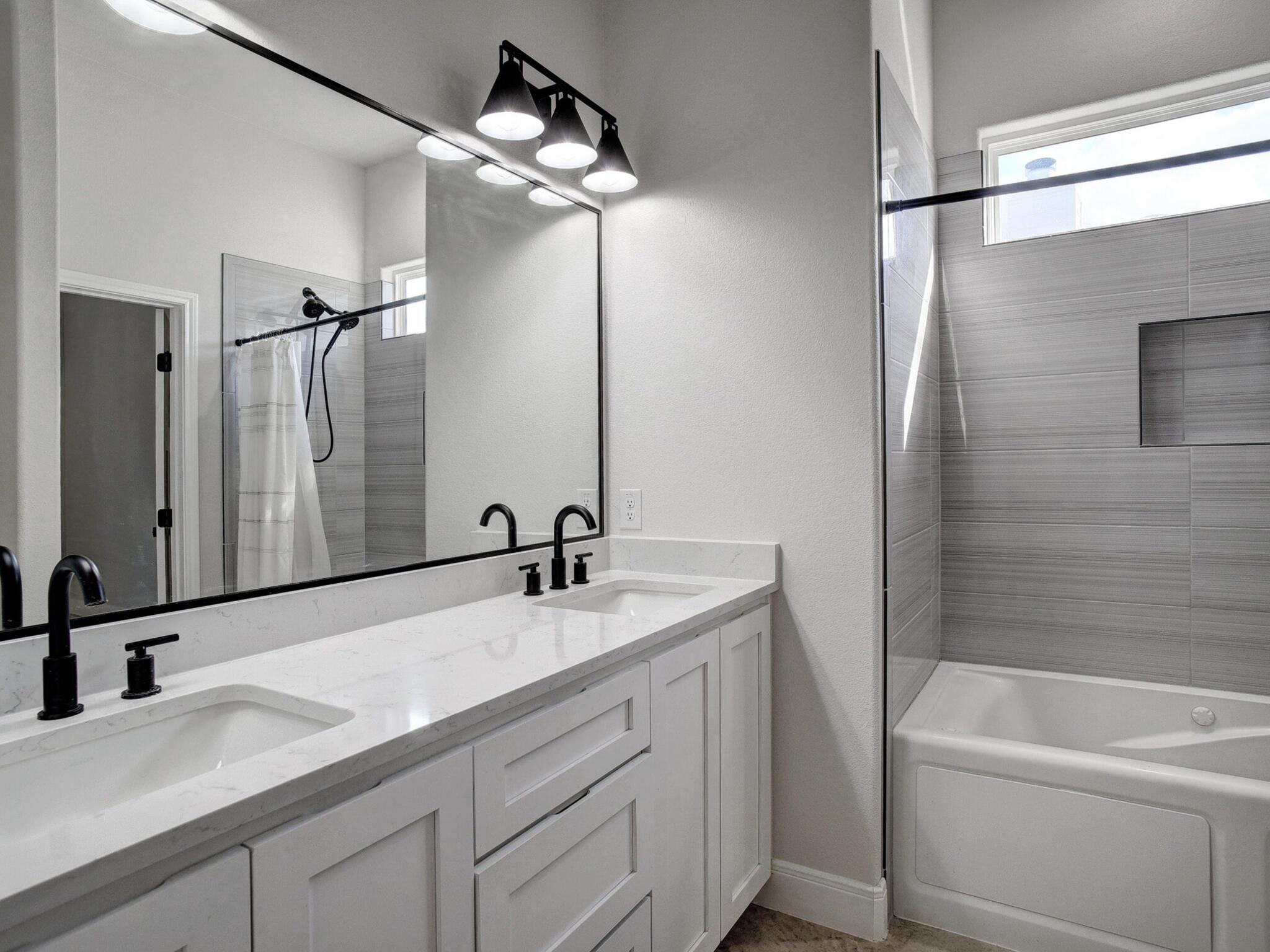 134 Pohakuloa Dr, Bastrop, TX 78602