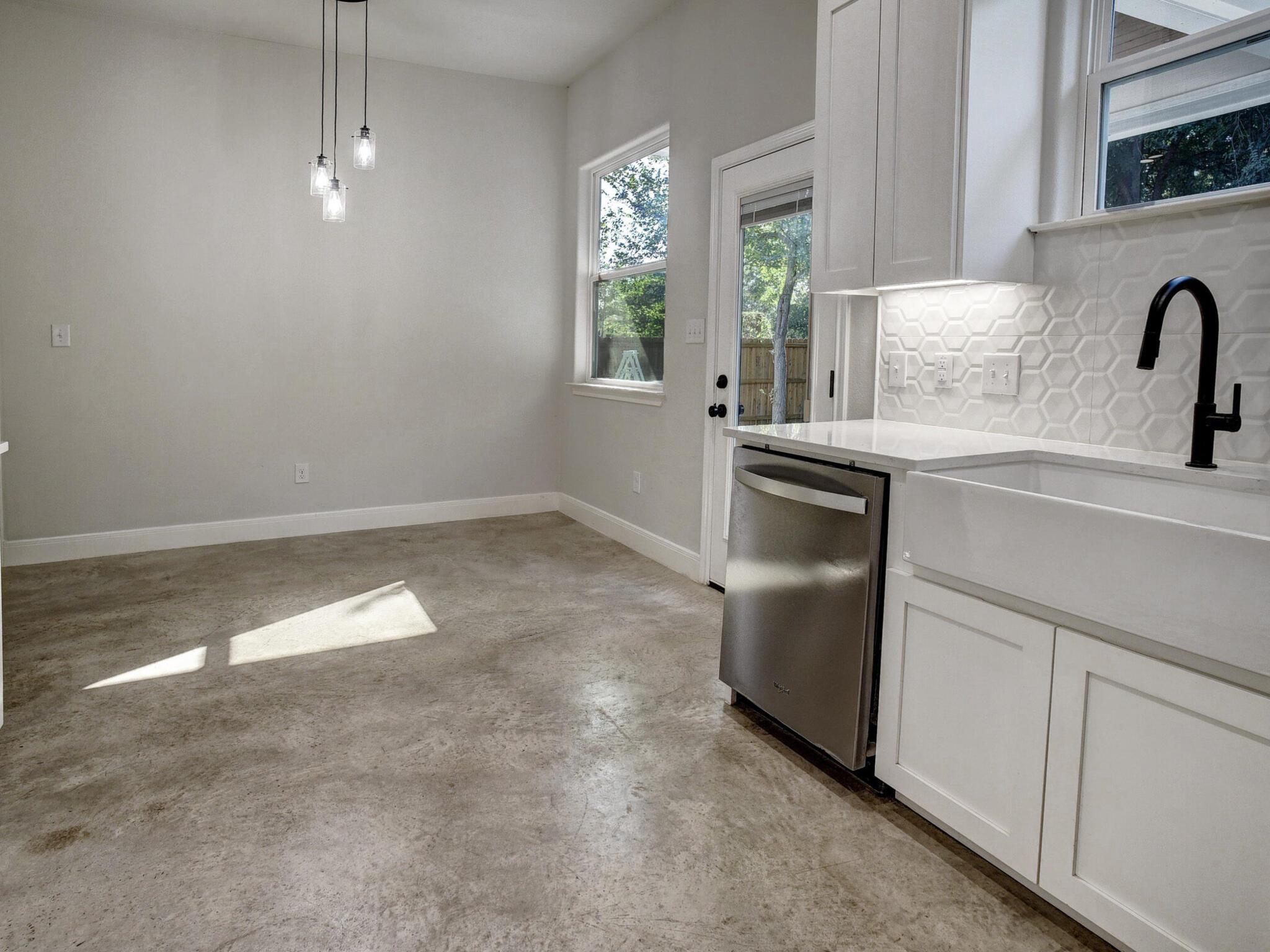 134 Pohakuloa Dr, Bastrop, TX 78602