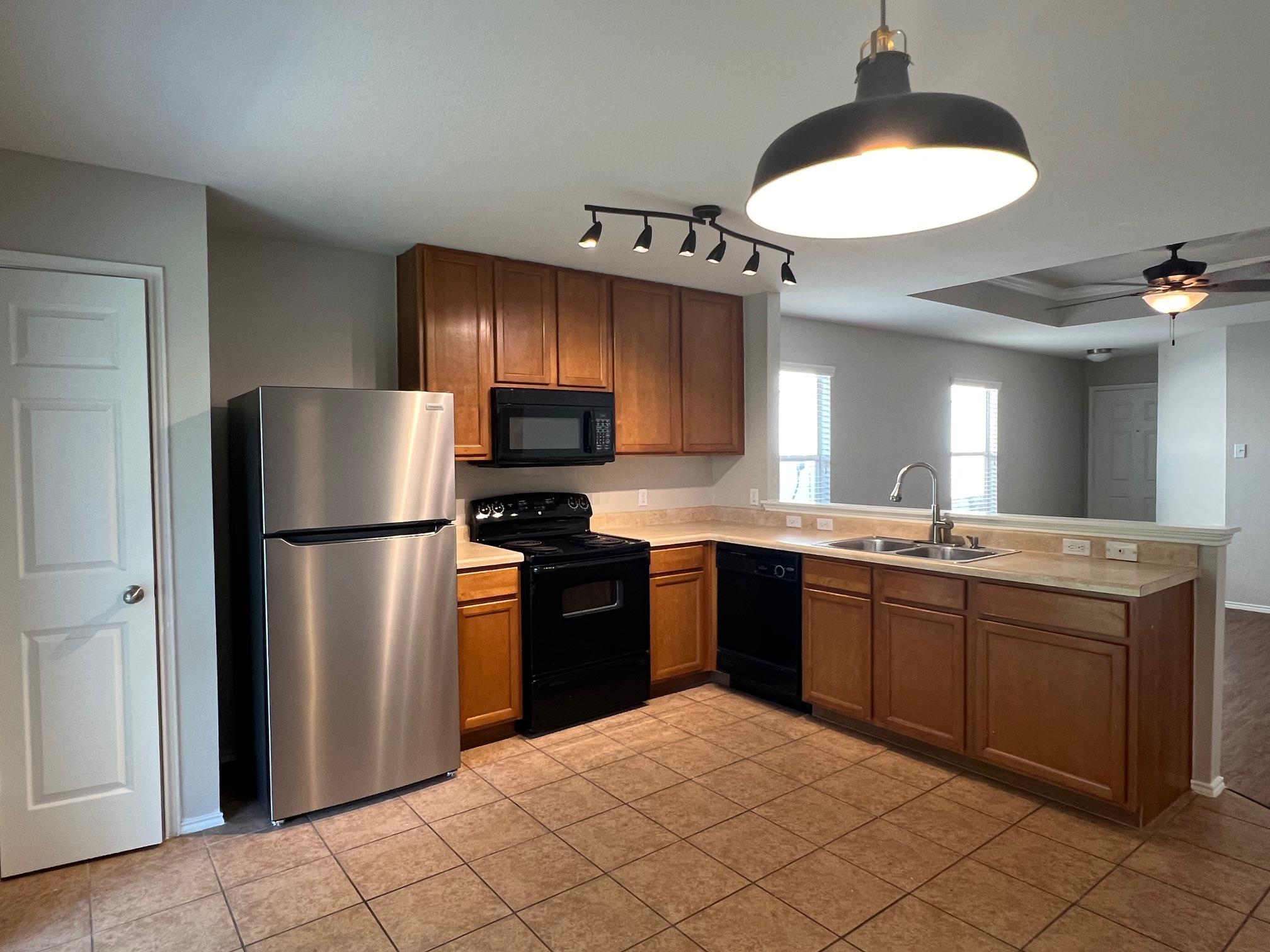 108 KAREN HILL Pl, Austin, TX 78652