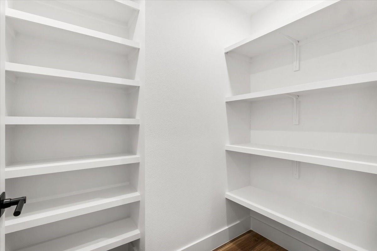 203 N Avenue J, Johnson City, TX 78636