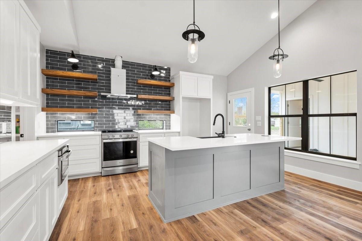 203 N Avenue J, Johnson City, TX 78636