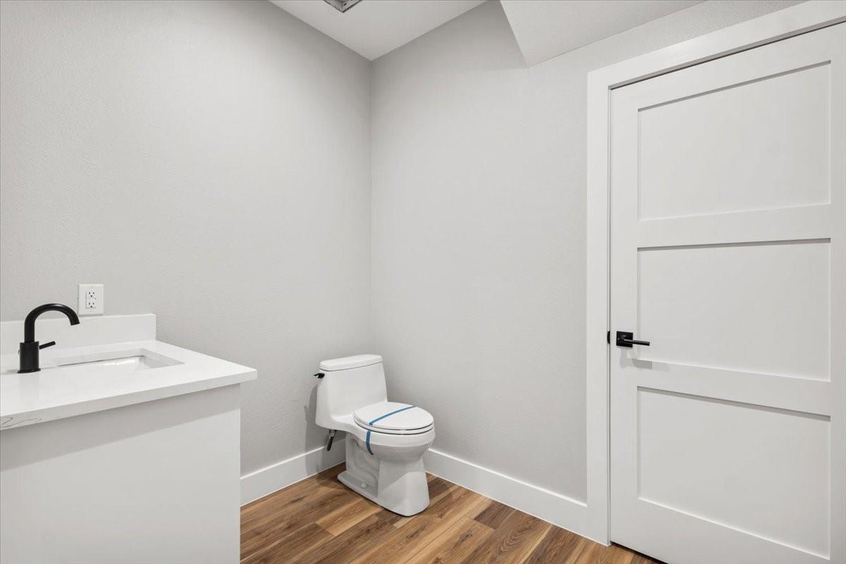 203 N Avenue J, Johnson City, TX 78636