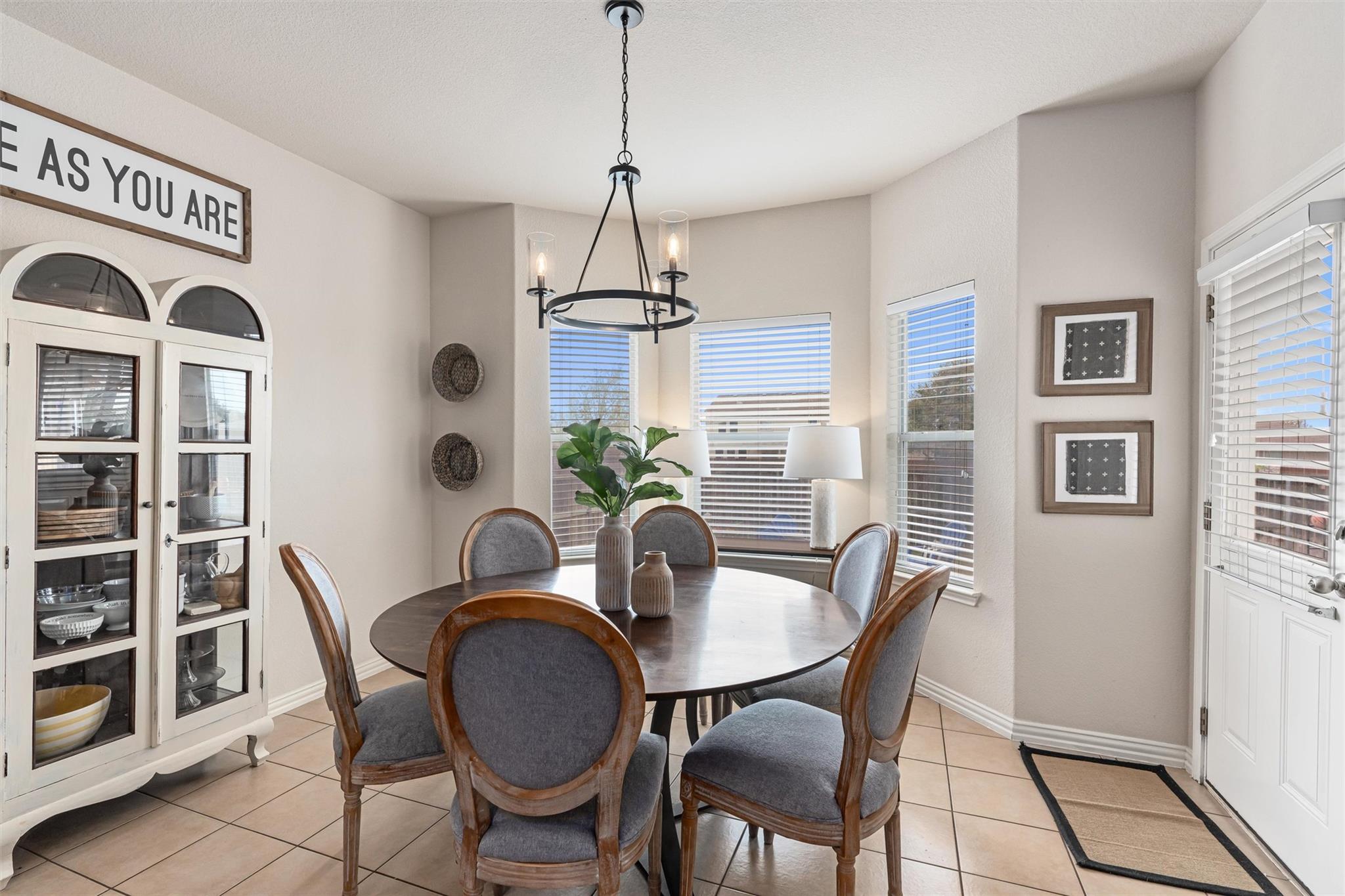 201 Prospector Ln, Liberty Hill, TX 78642