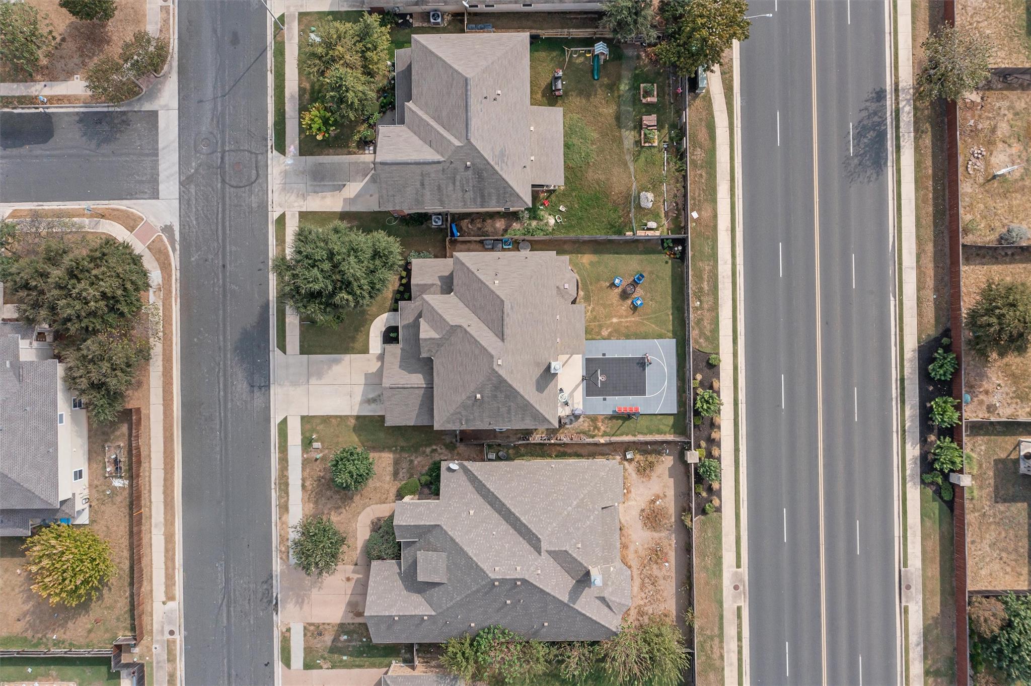 201 Prospector Ln, Liberty Hill, TX 78642