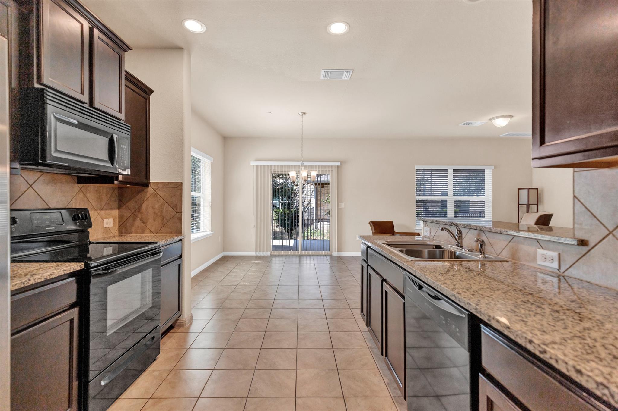 516 E Slaughter Ln # 701, Austin, TX 78744