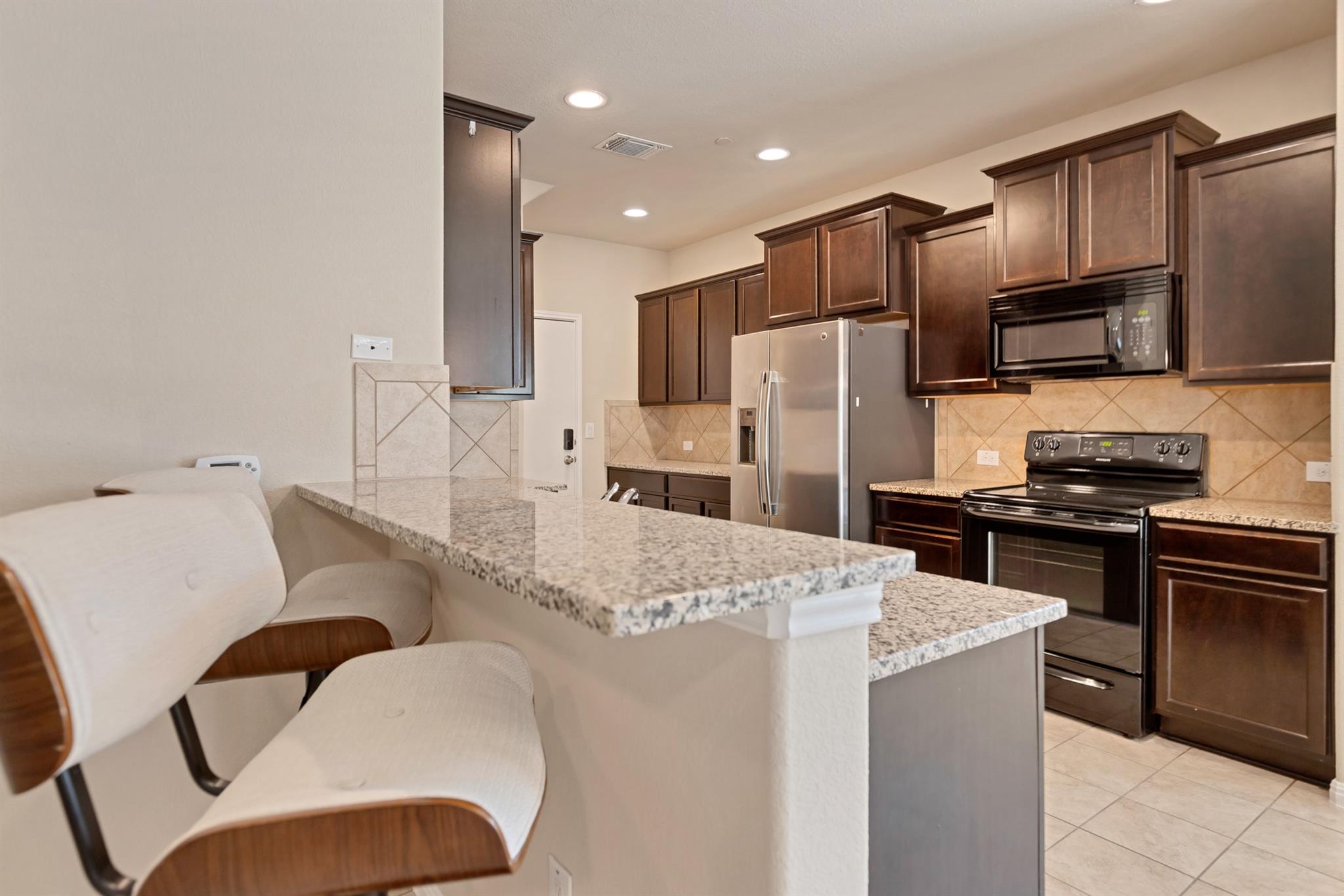 516 E Slaughter Ln # 701, Austin, TX 78744