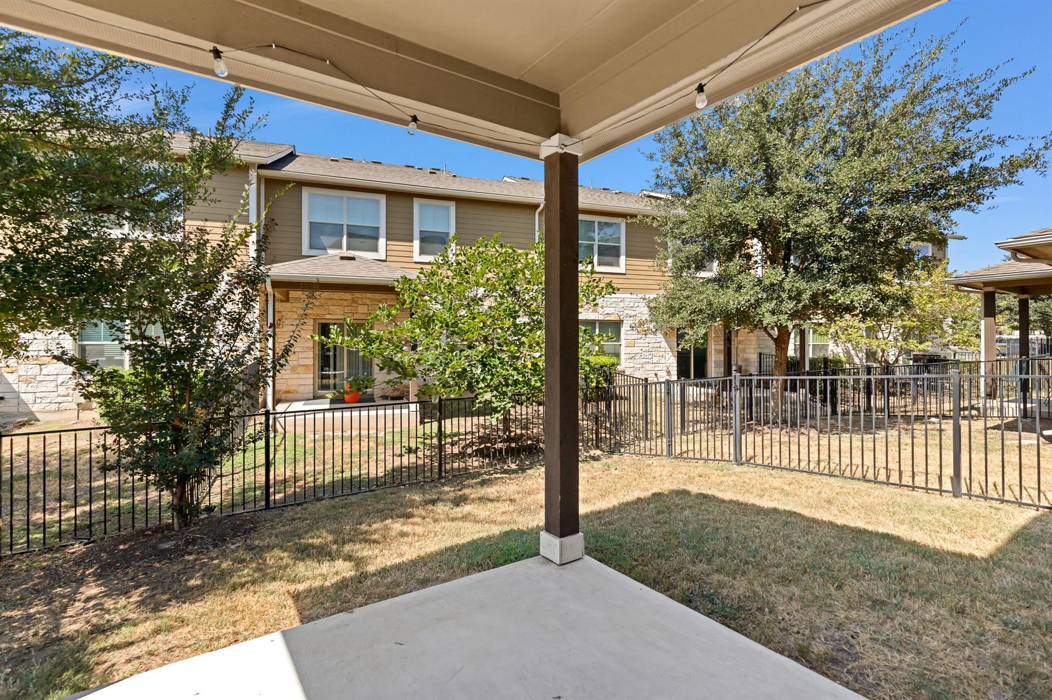 516 E Slaughter Ln # 701, Austin, TX 78744