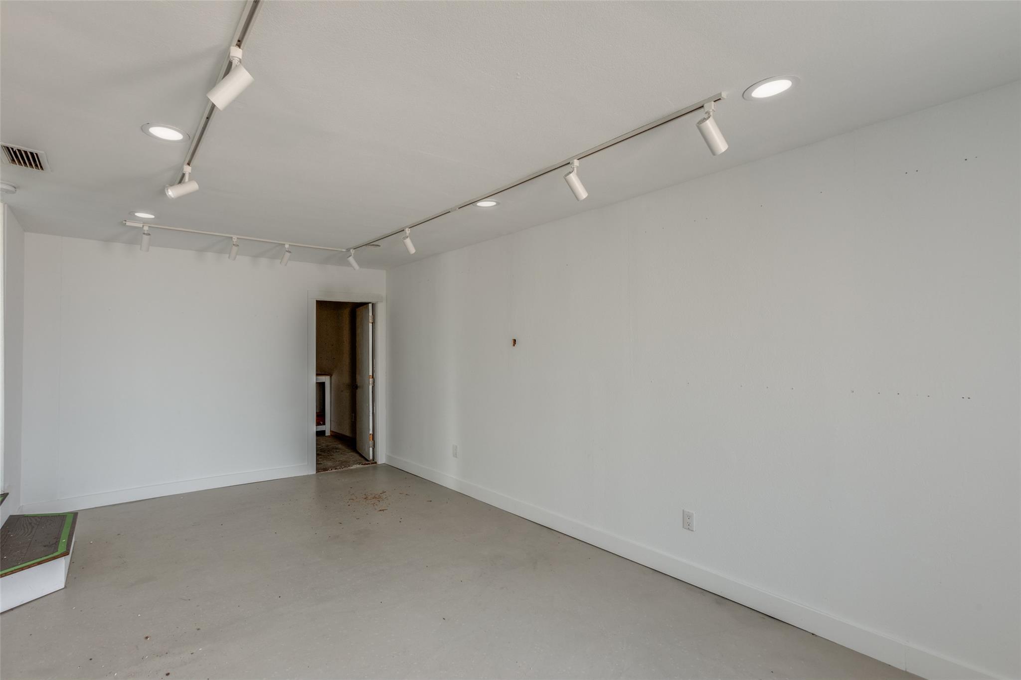 3908 Menchaca Dr, Austin, TX 78704