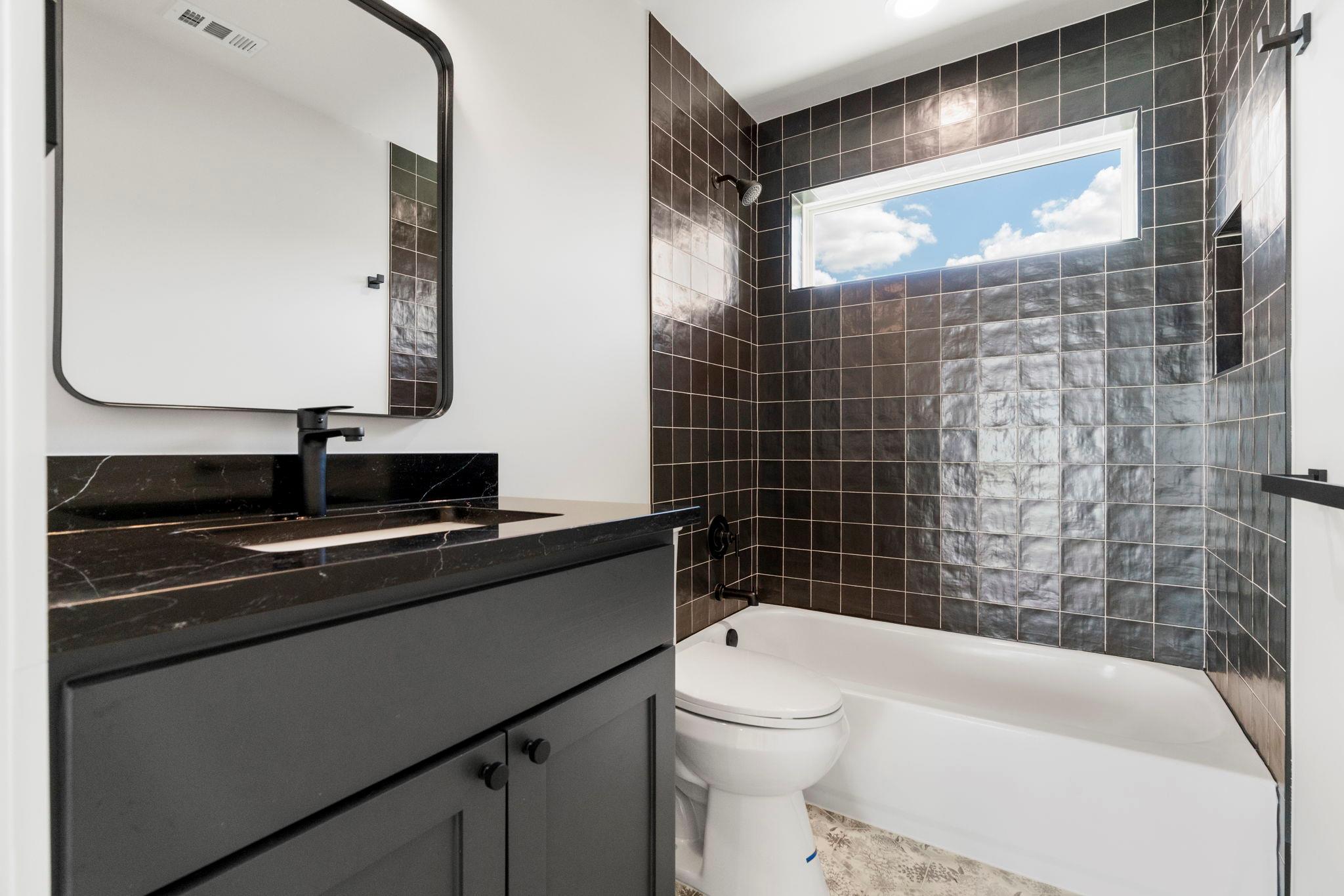 1167 Bedford St # 1, Austin, TX 78702