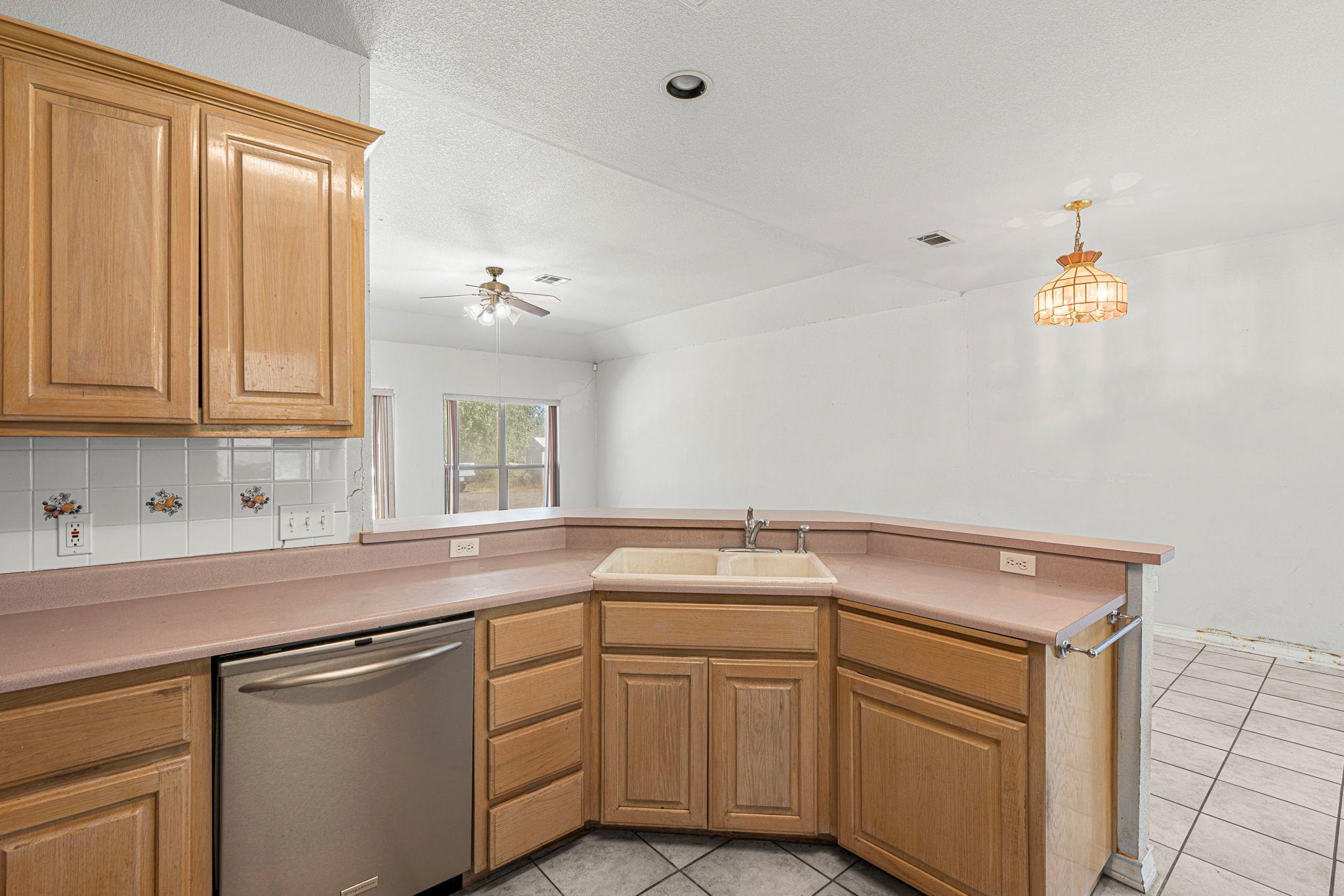 740 Coyote Run, New Braunfels, TX 78132