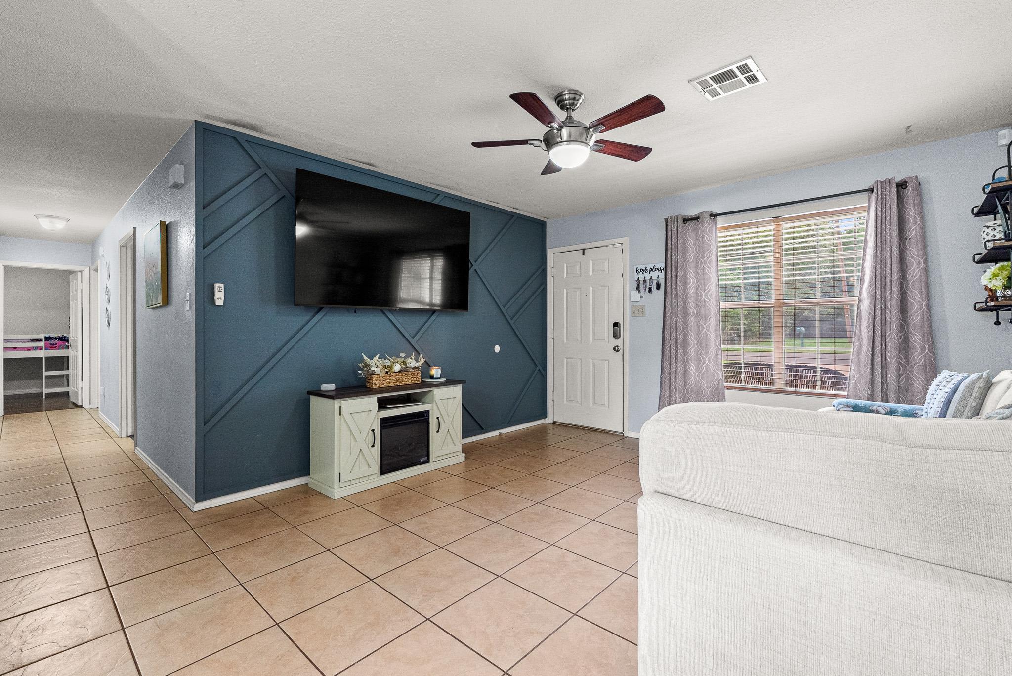 512 N Main St, Nolanville, TX 76559