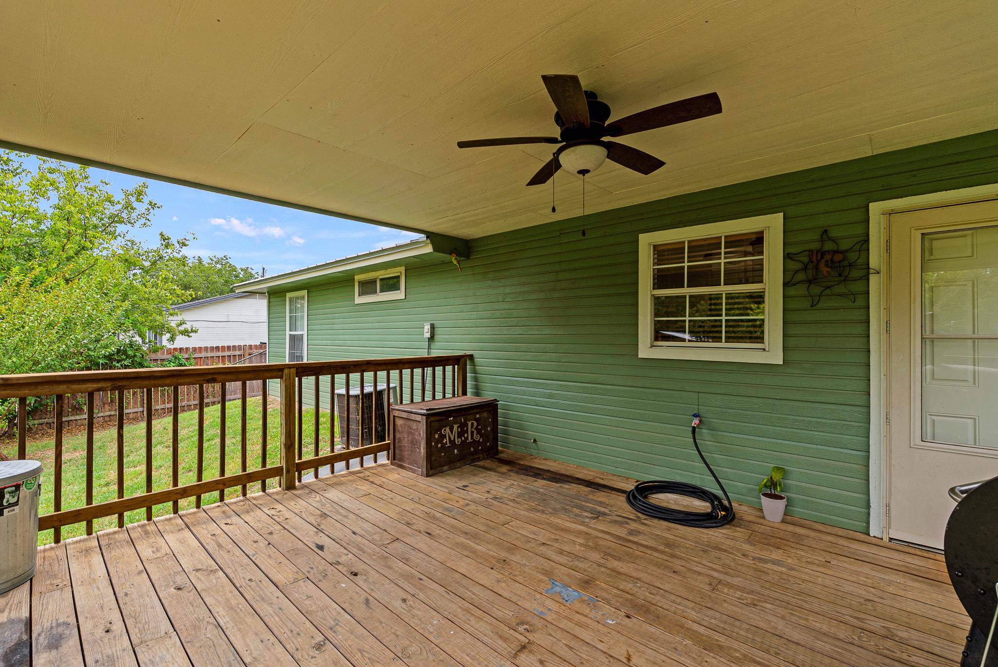 512 N Main St, Nolanville, TX 76559