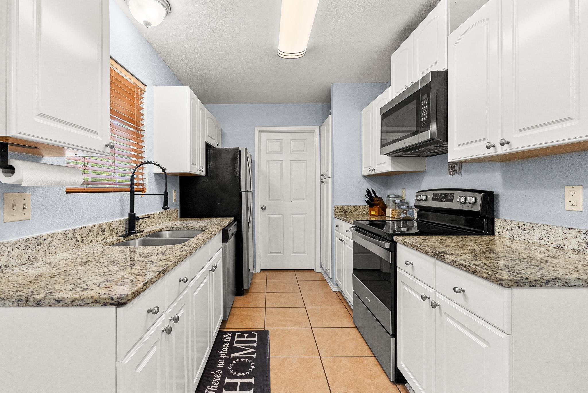 512 N Main St, Nolanville, TX 76559