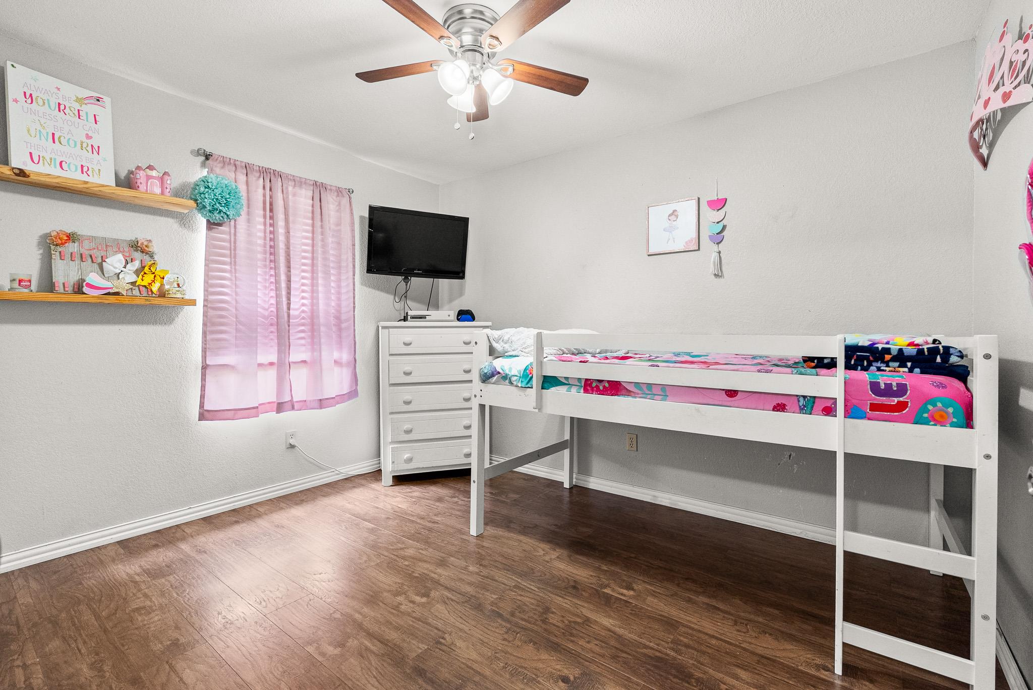 512 N Main St, Nolanville, TX 76559