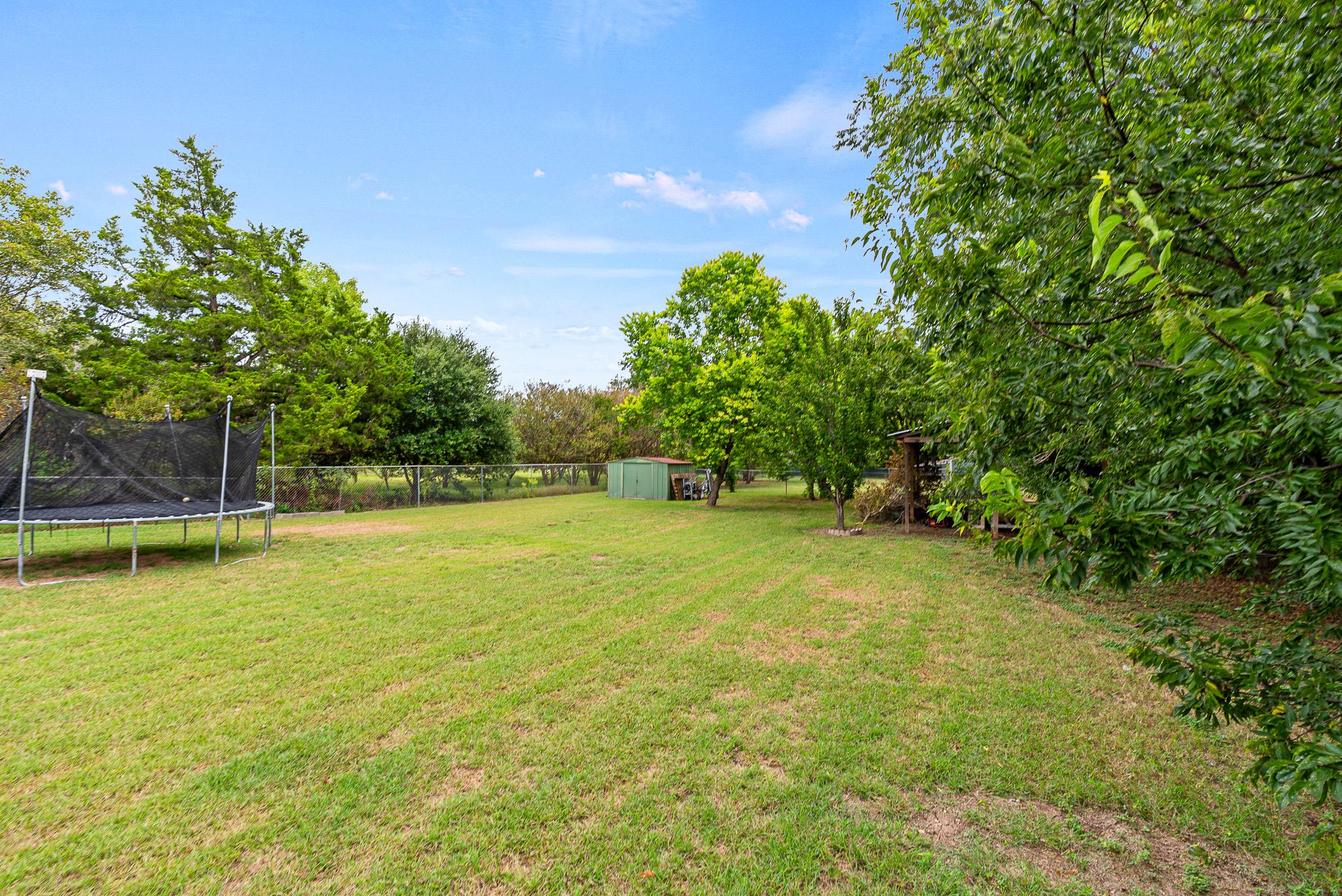 512 N Main St, Nolanville, TX 76559