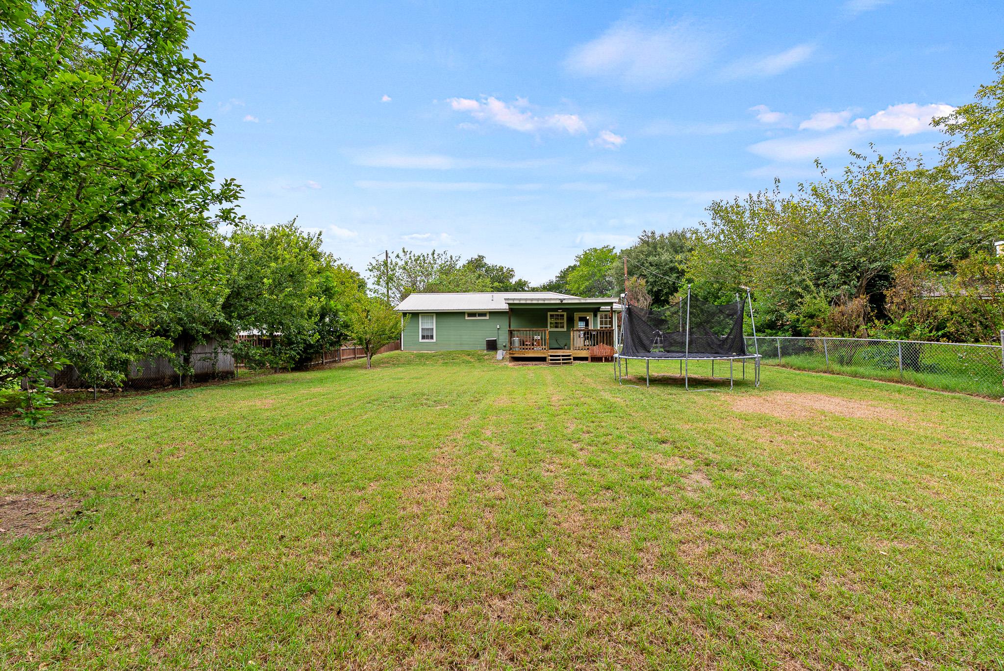 512 N Main St, Nolanville, TX 76559