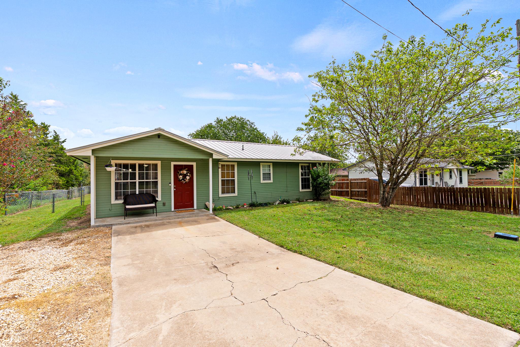512 N Main St, Nolanville, TX 76559