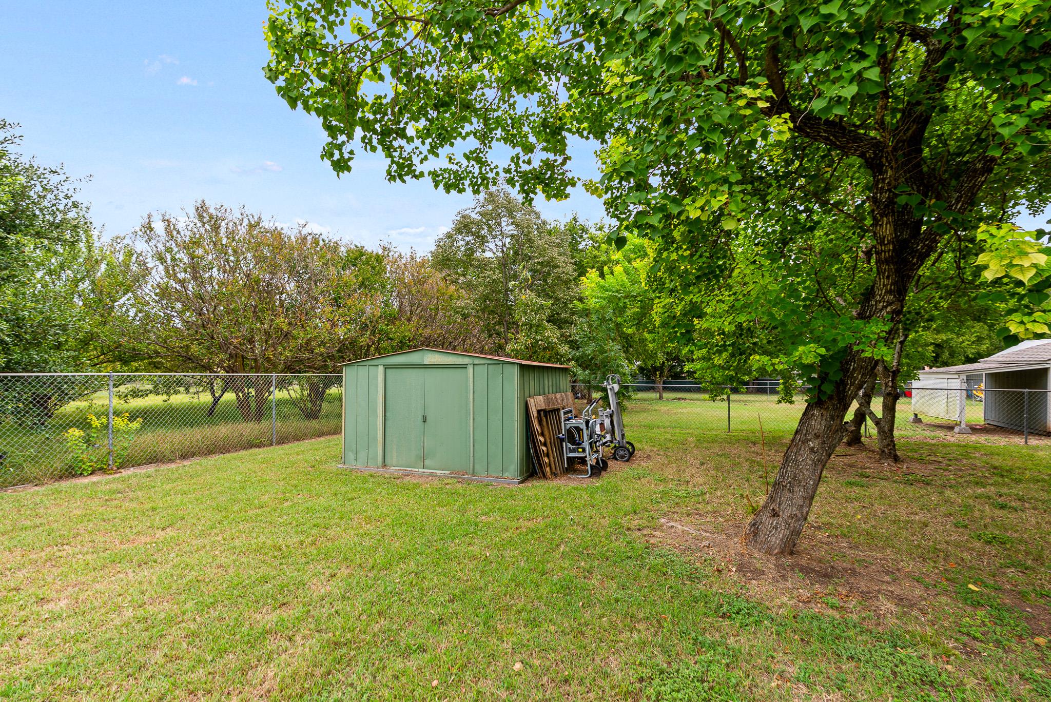 512 N Main St, Nolanville, TX 76559