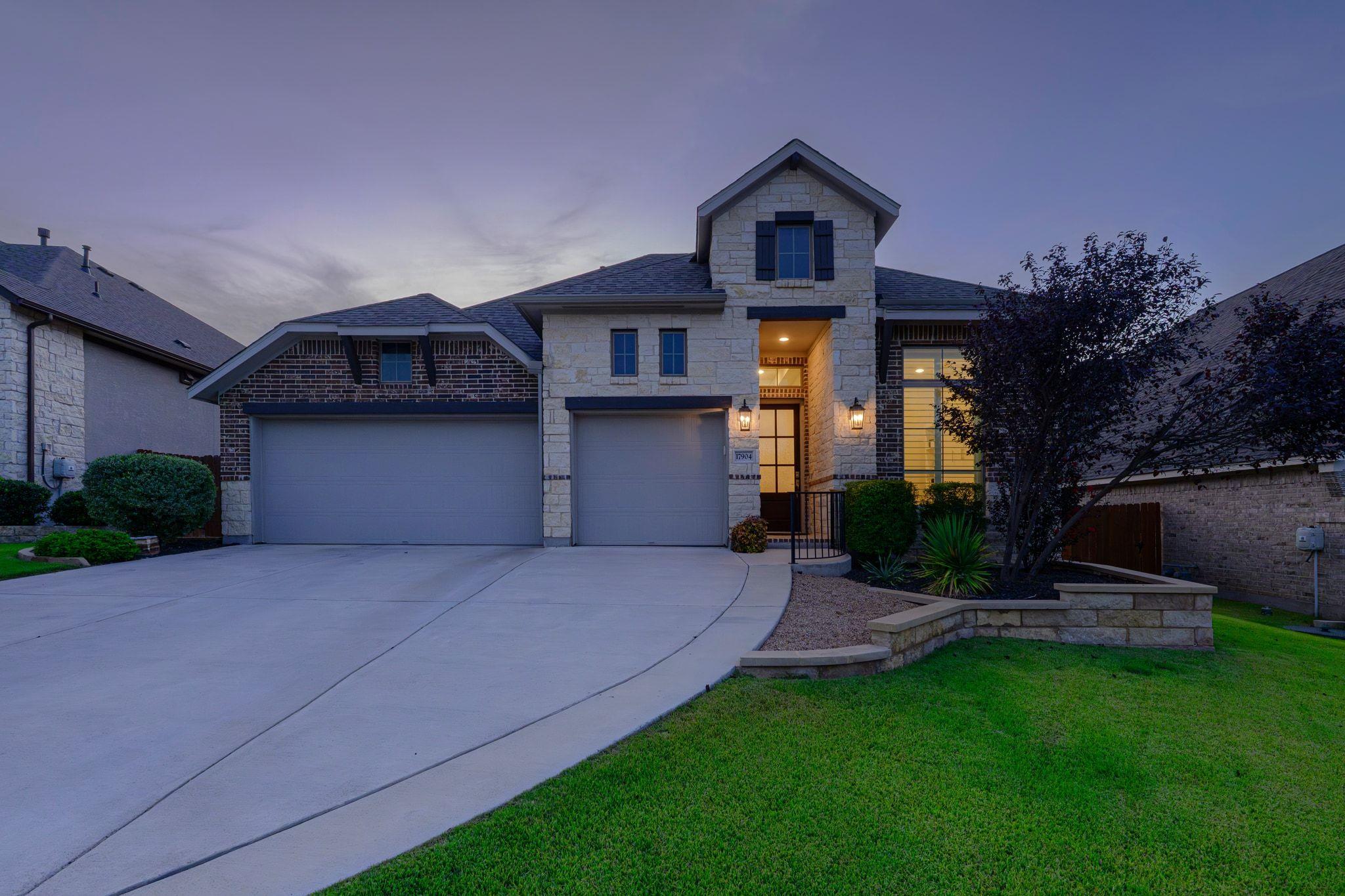 17904 Dufour Dr, Austin, TX 78738