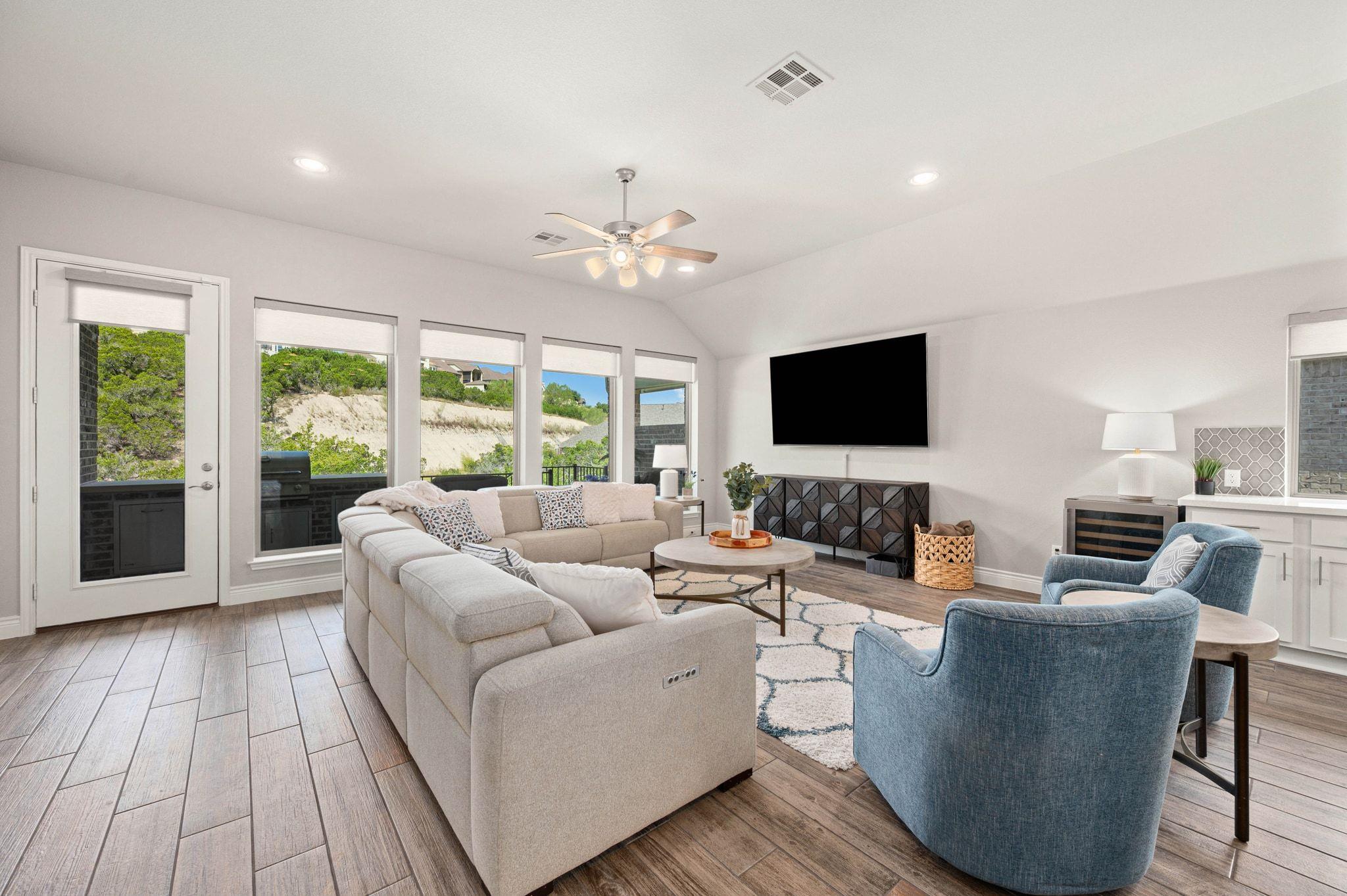 17904 Dufour Dr, Austin, TX 78738