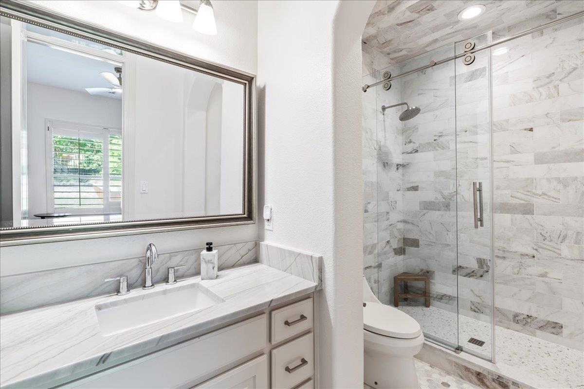 213 Black Wolf Run, Austin, TX 78738