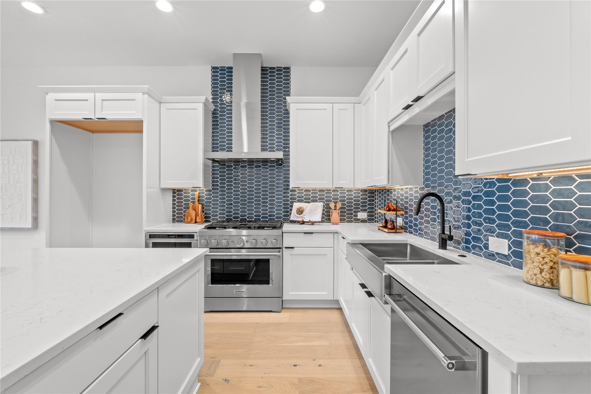 2707 Dulce Ln # 7, Austin, TX 78704