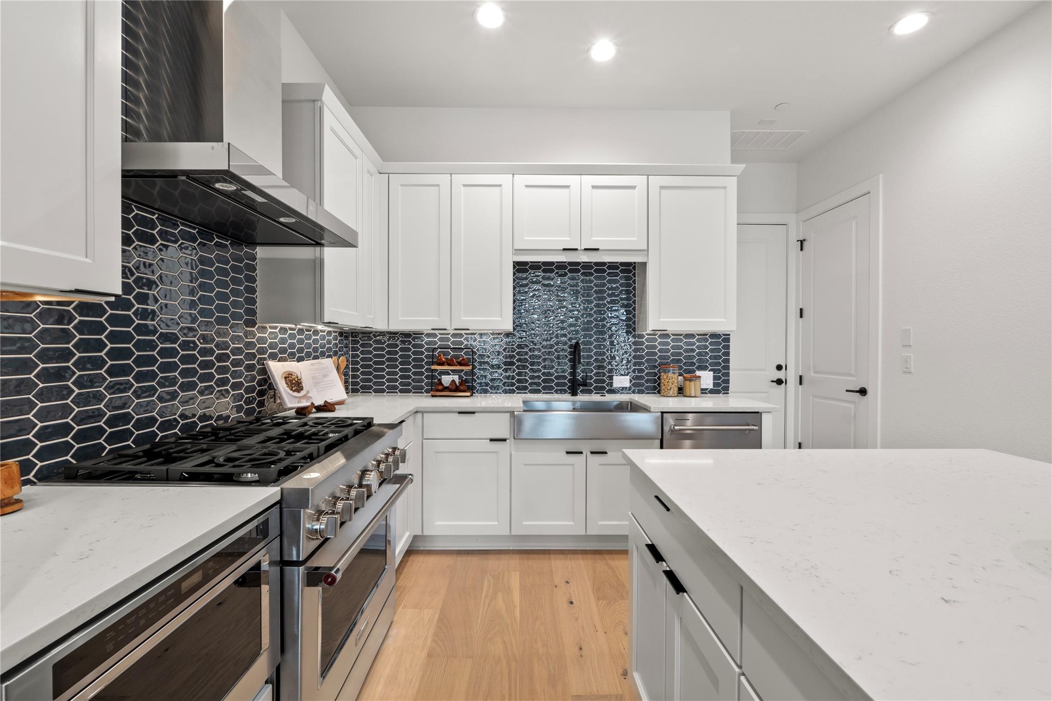 2707 Dulce Ln # 7, Austin, TX 78704