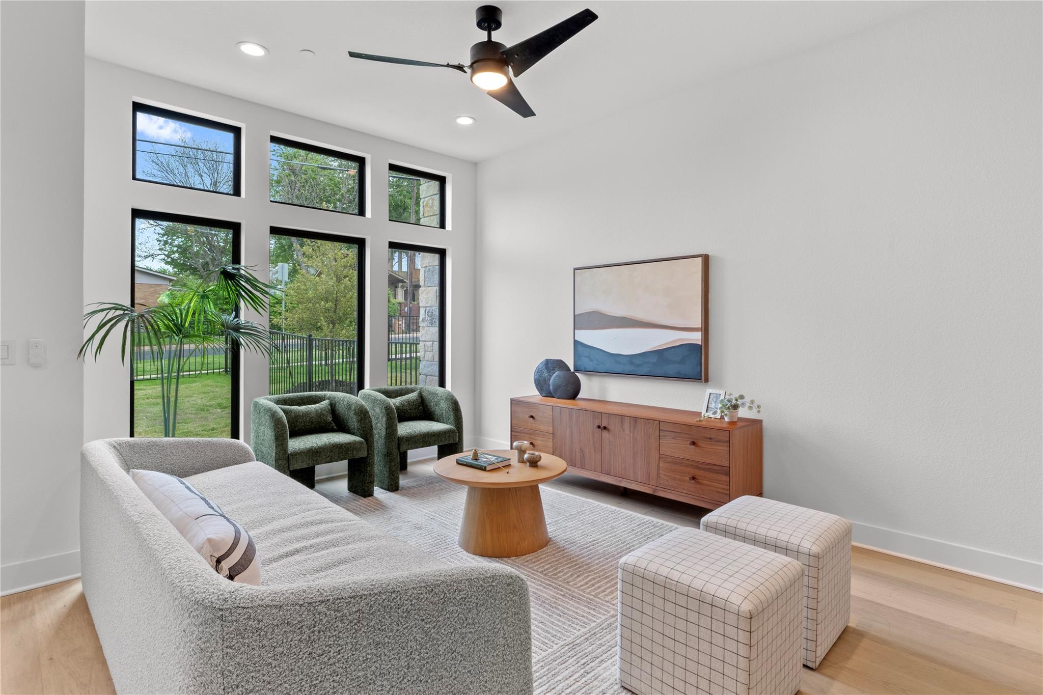 2707 Dulce Ln # 7, Austin, TX 78704