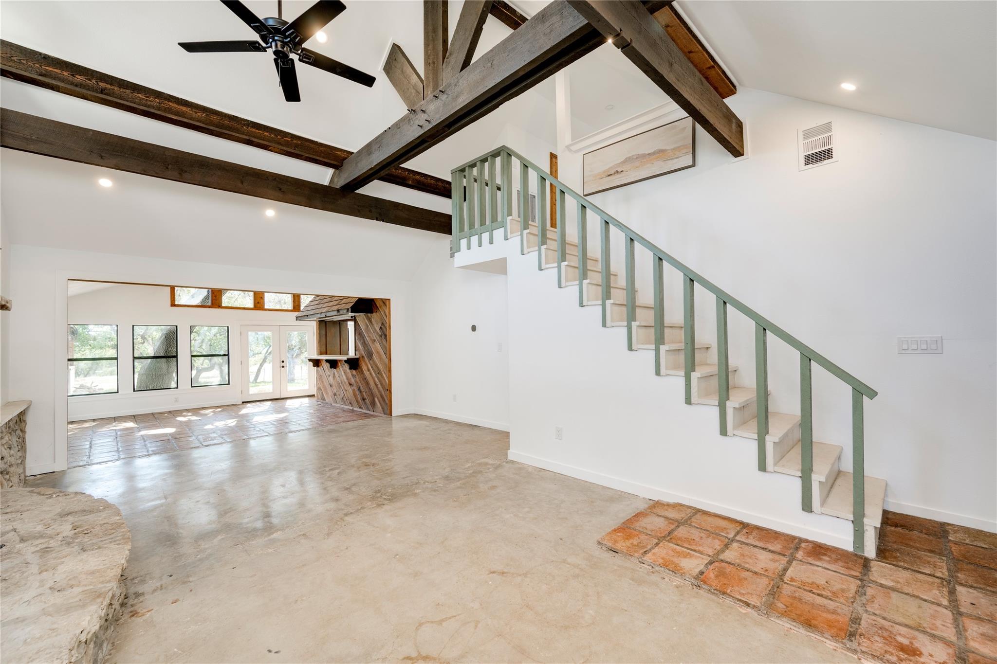 1217 Lost Oak Trl, Johnson City, TX 78636