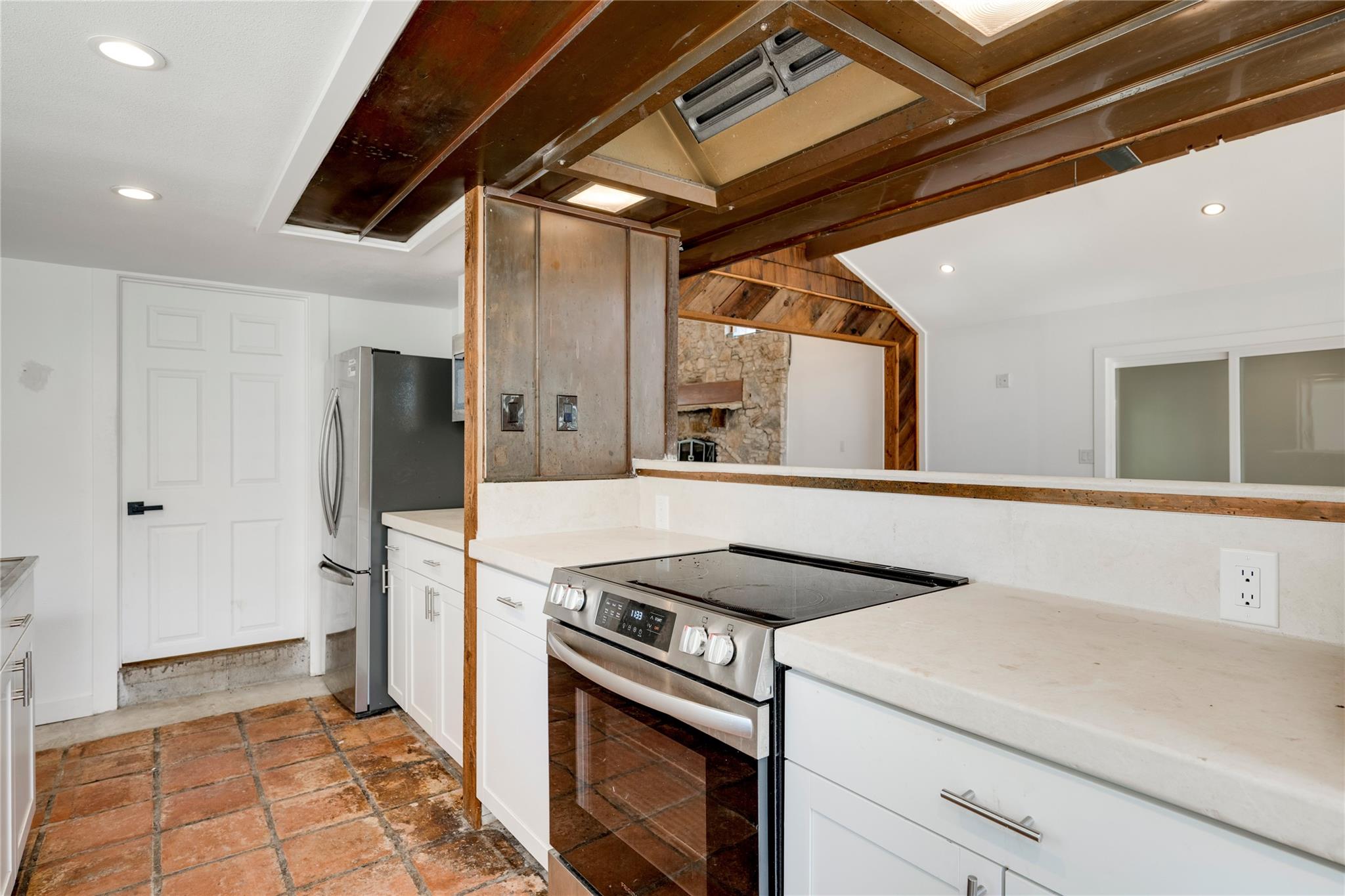 1217 Lost Oak Trl, Johnson City, TX 78636