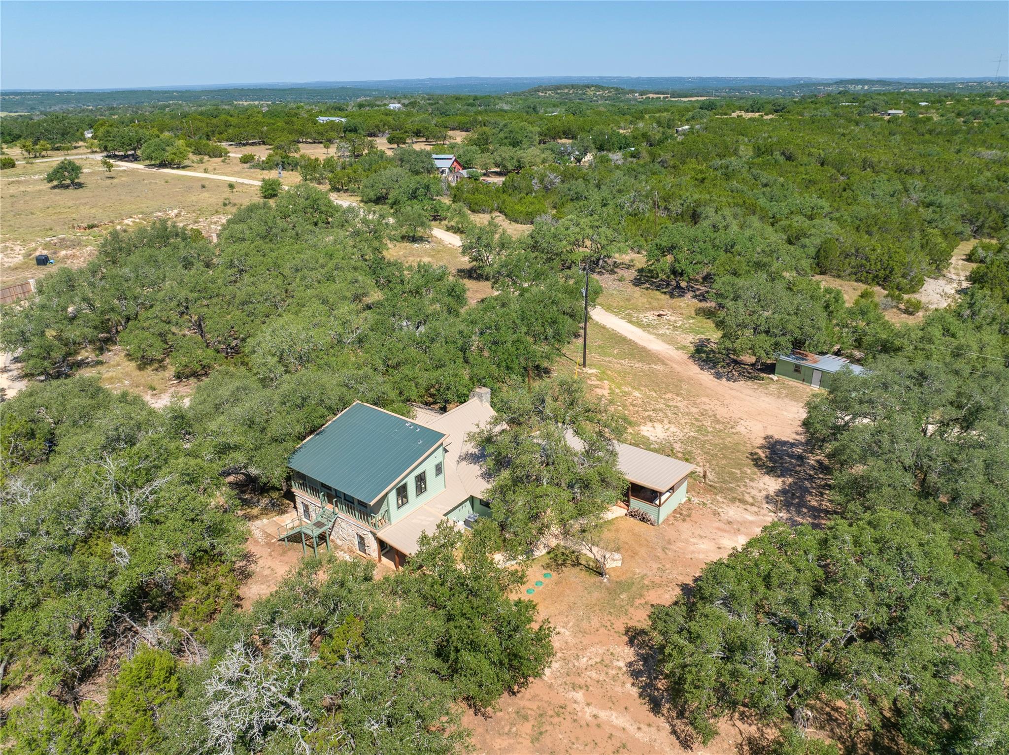 1217 Lost Oak Trl, Johnson City, TX 78636