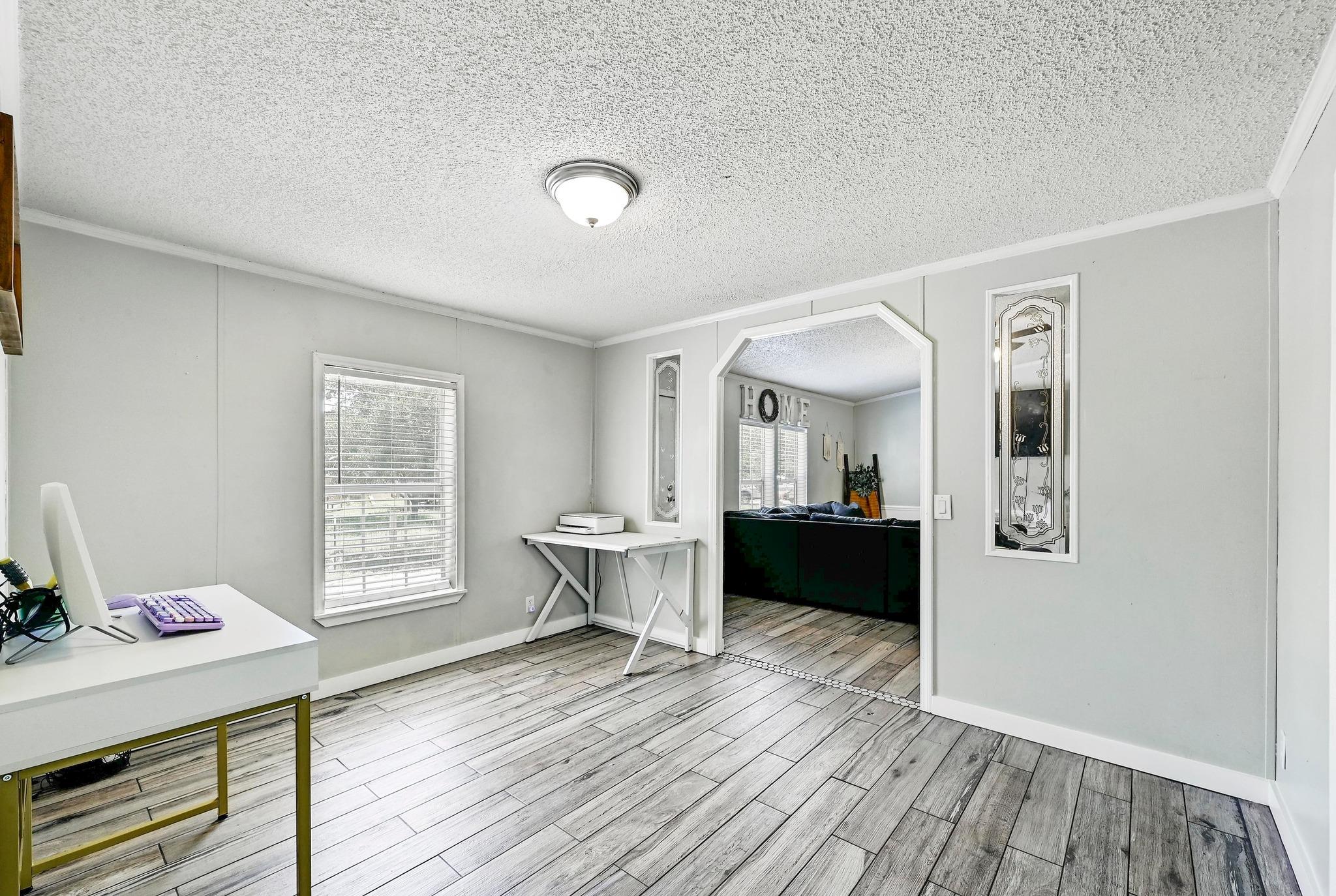 305 Saratoga Springs Cv, Liberty Hill, TX 78642