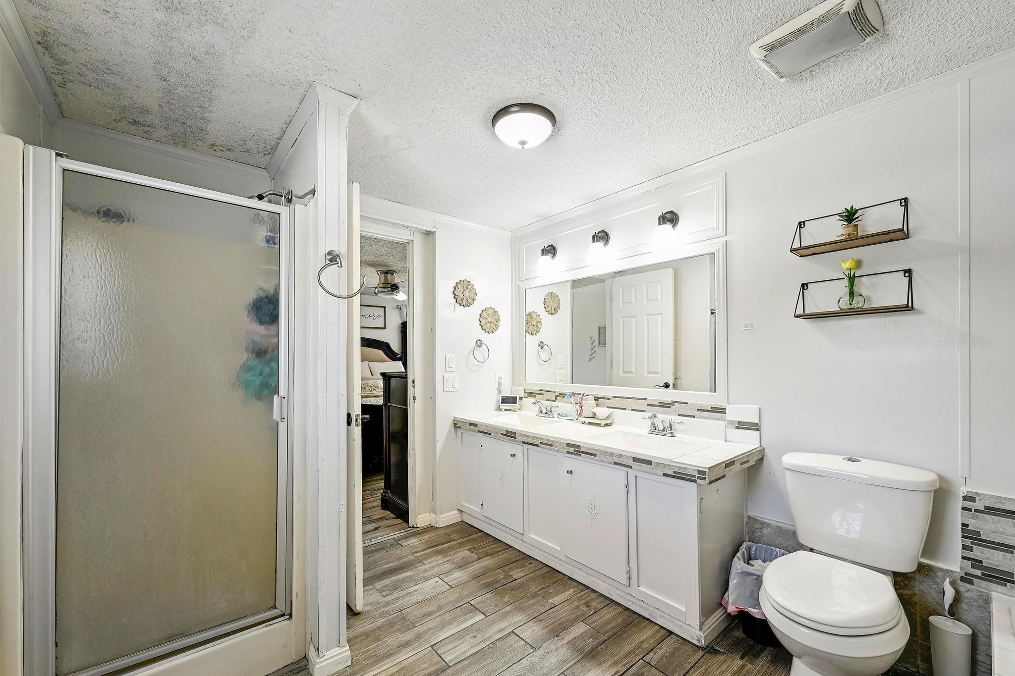 305 Saratoga Springs Cv, Liberty Hill, TX 78642