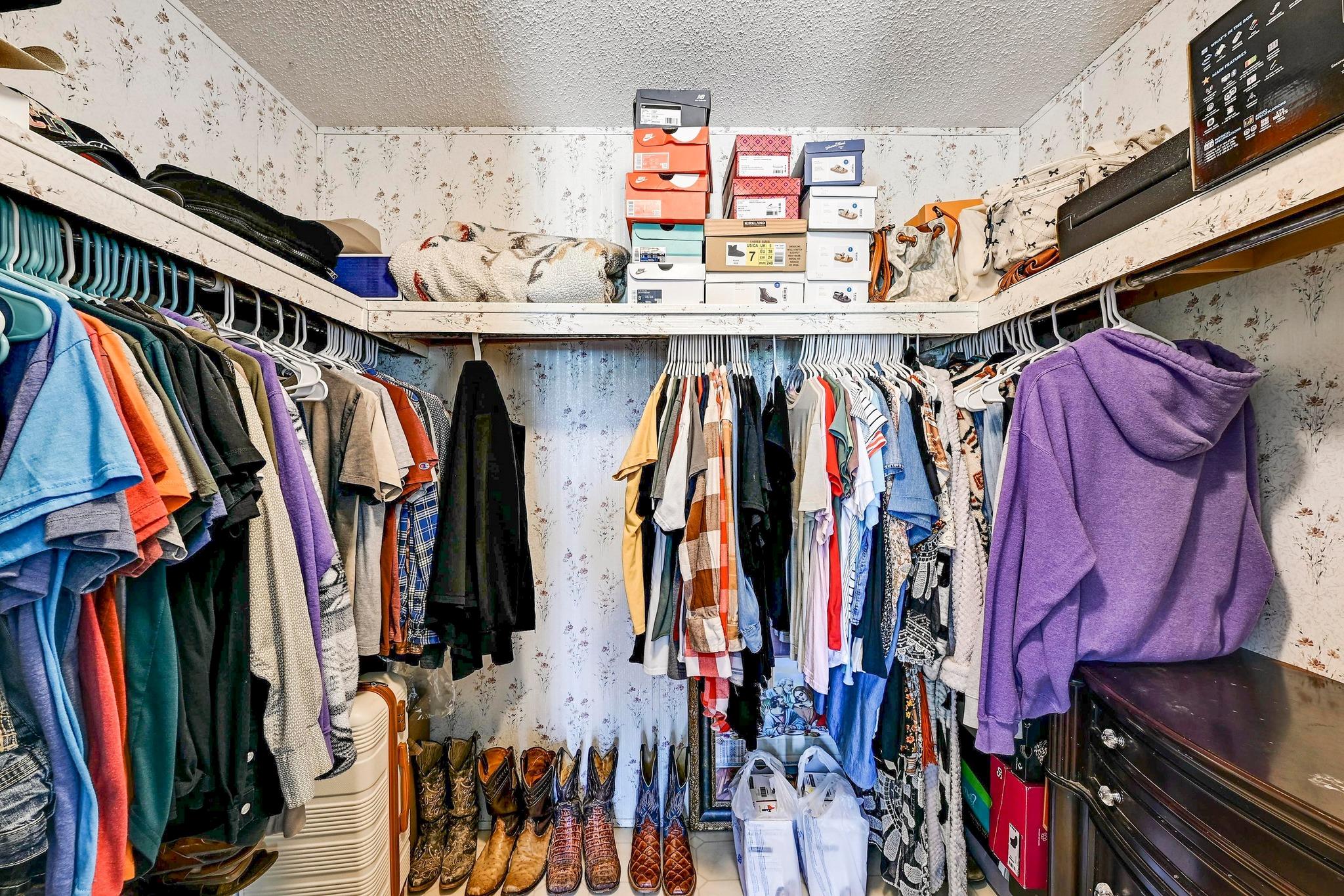 305 Saratoga Springs Cv, Liberty Hill, TX 78642