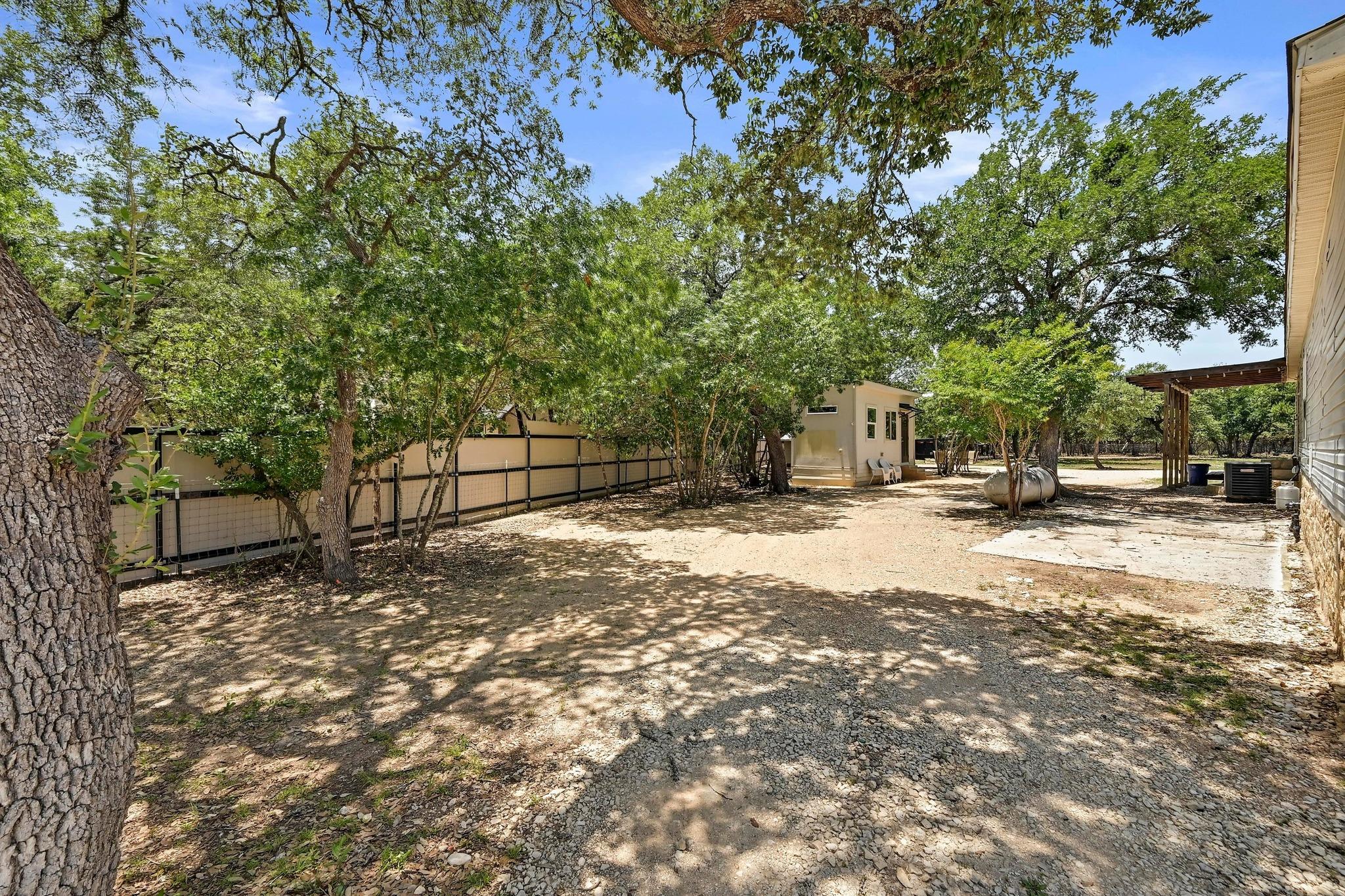 305 Saratoga Springs Cv, Liberty Hill, TX 78642