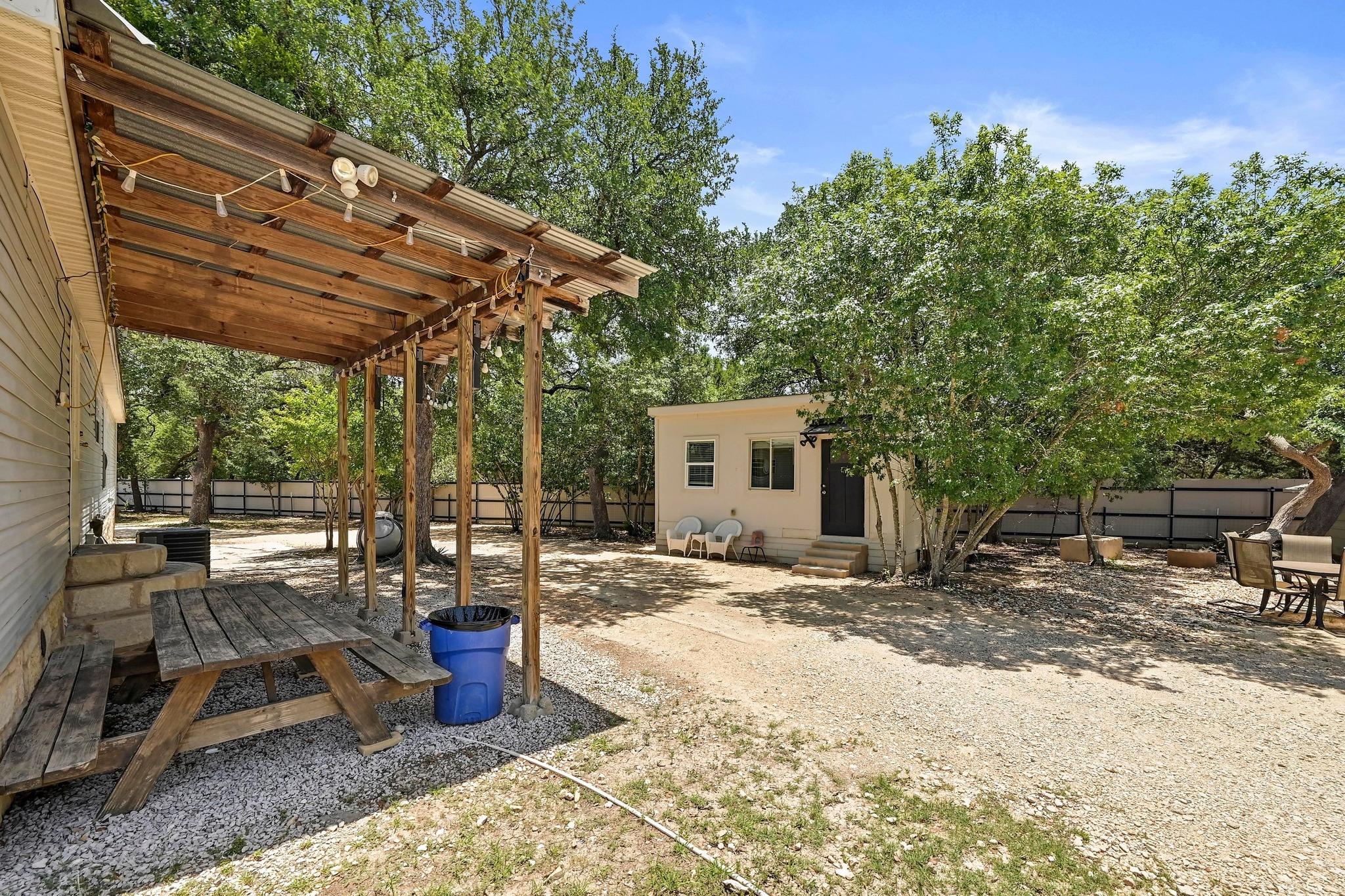 305 Saratoga Springs Cv, Liberty Hill, TX 78642