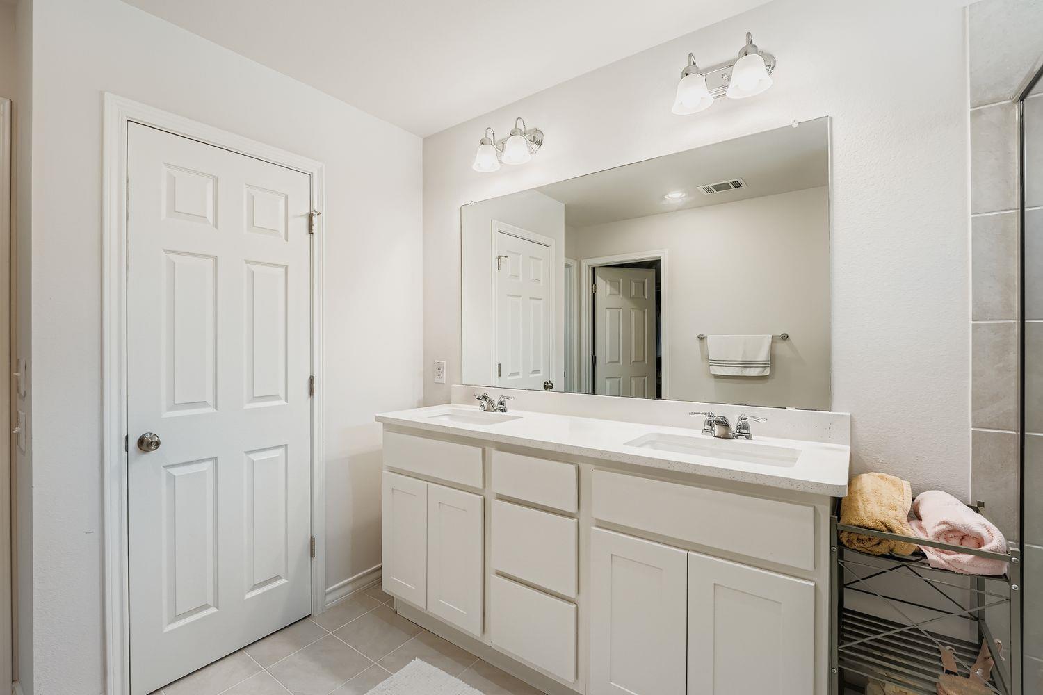 7513 Albany Dr, Austin, TX 78754