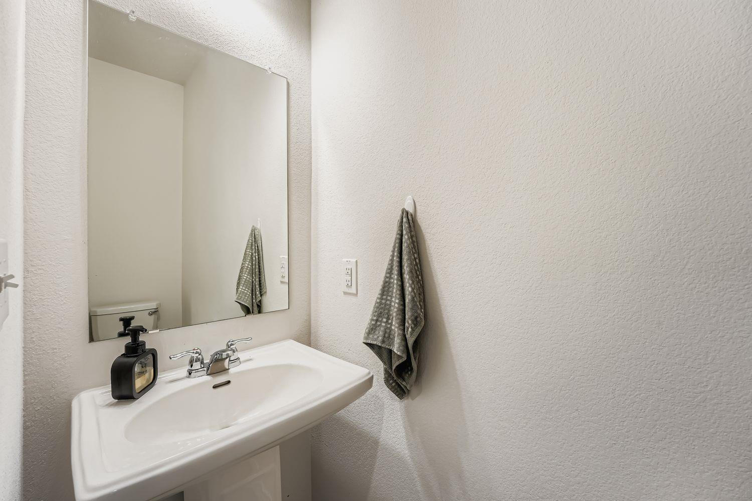 7513 Albany Dr, Austin, TX 78754