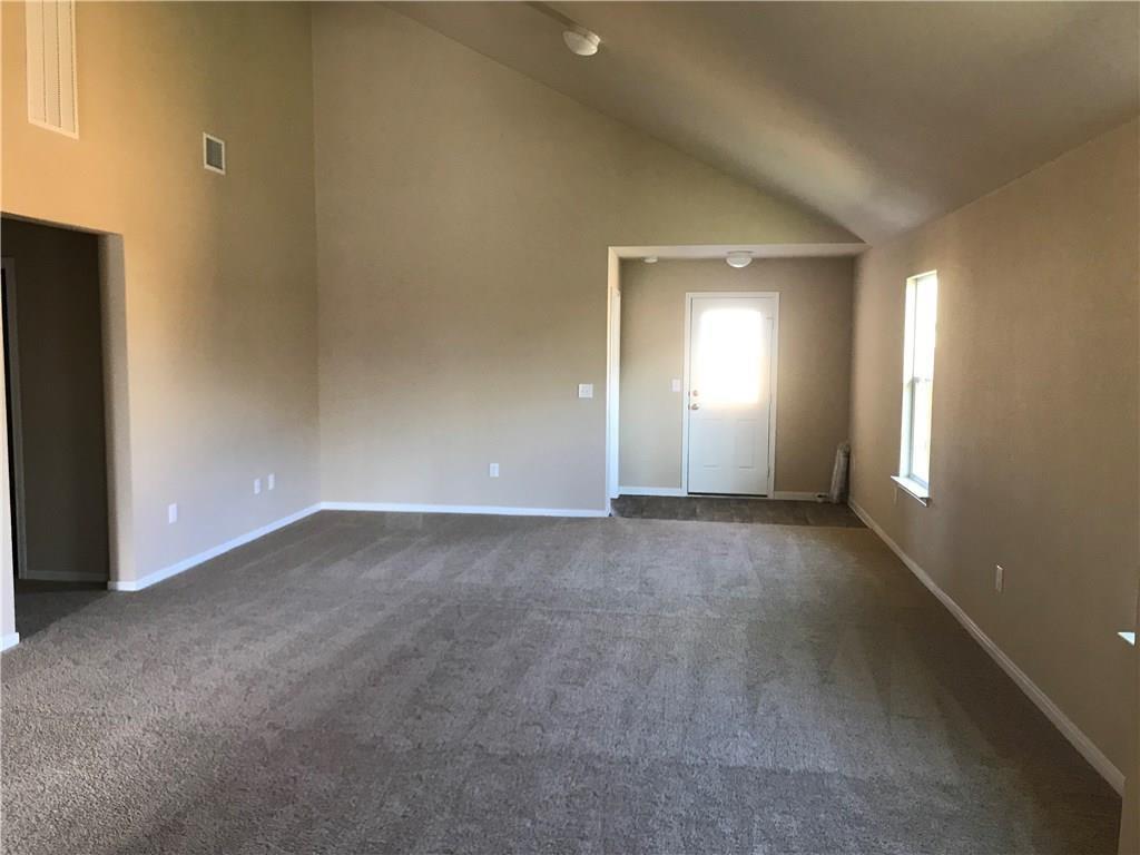 19517 Great Falls Dr, Manor, TX 78653