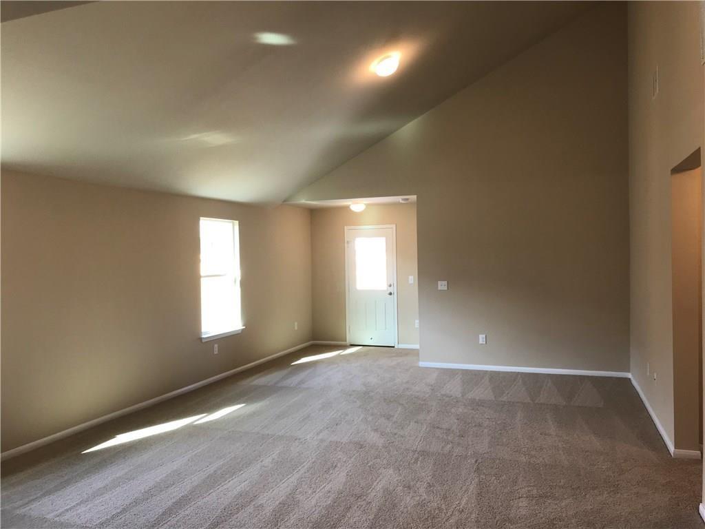 19517 Great Falls Dr, Manor, TX 78653